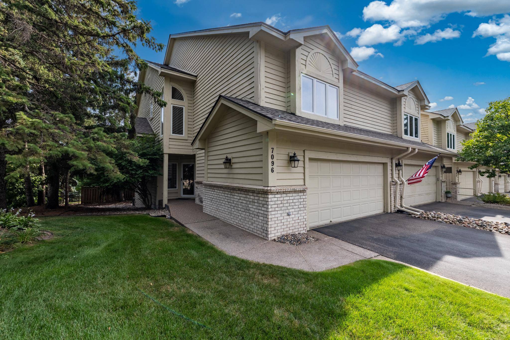 7096 Cahill RD, Edina, MN 55439