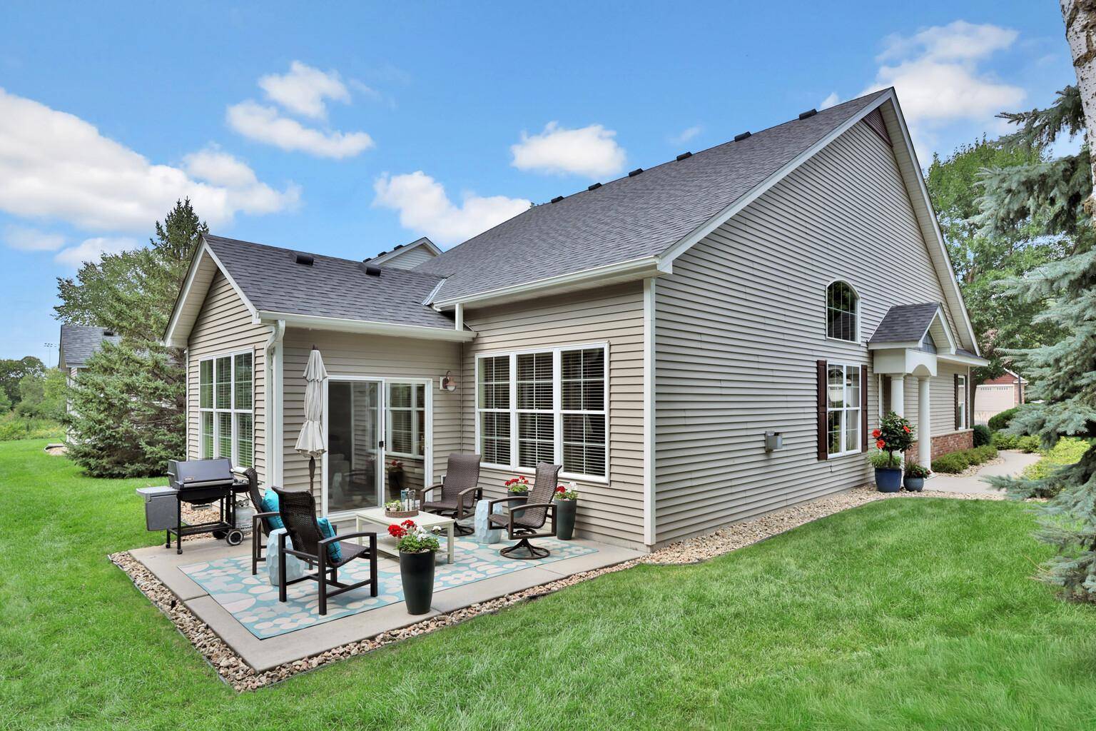 5245 108th AVE N, Brooklyn Park, MN 55443
