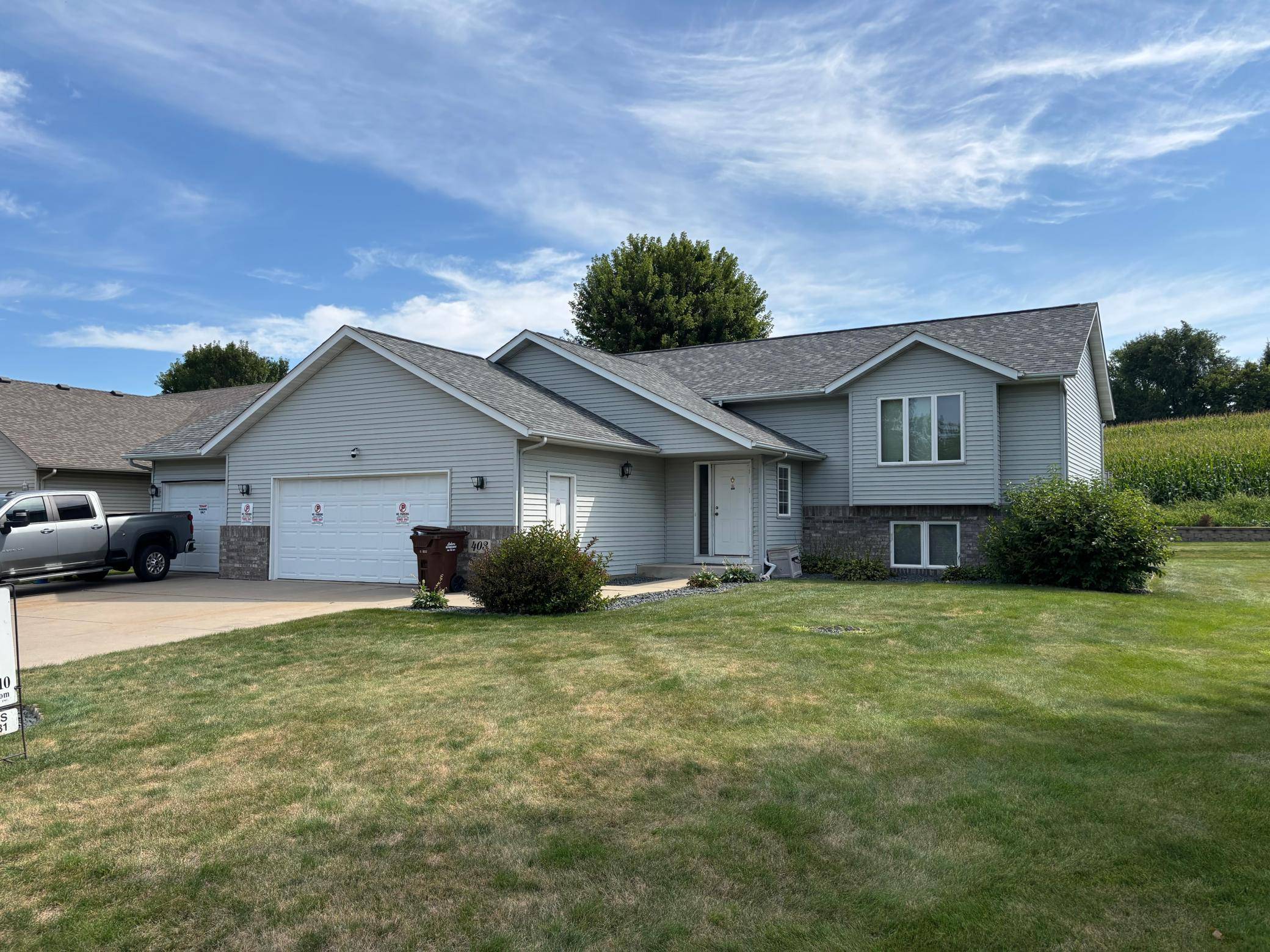 403 Chalupsky AVE NE, New Prague, MN 56071