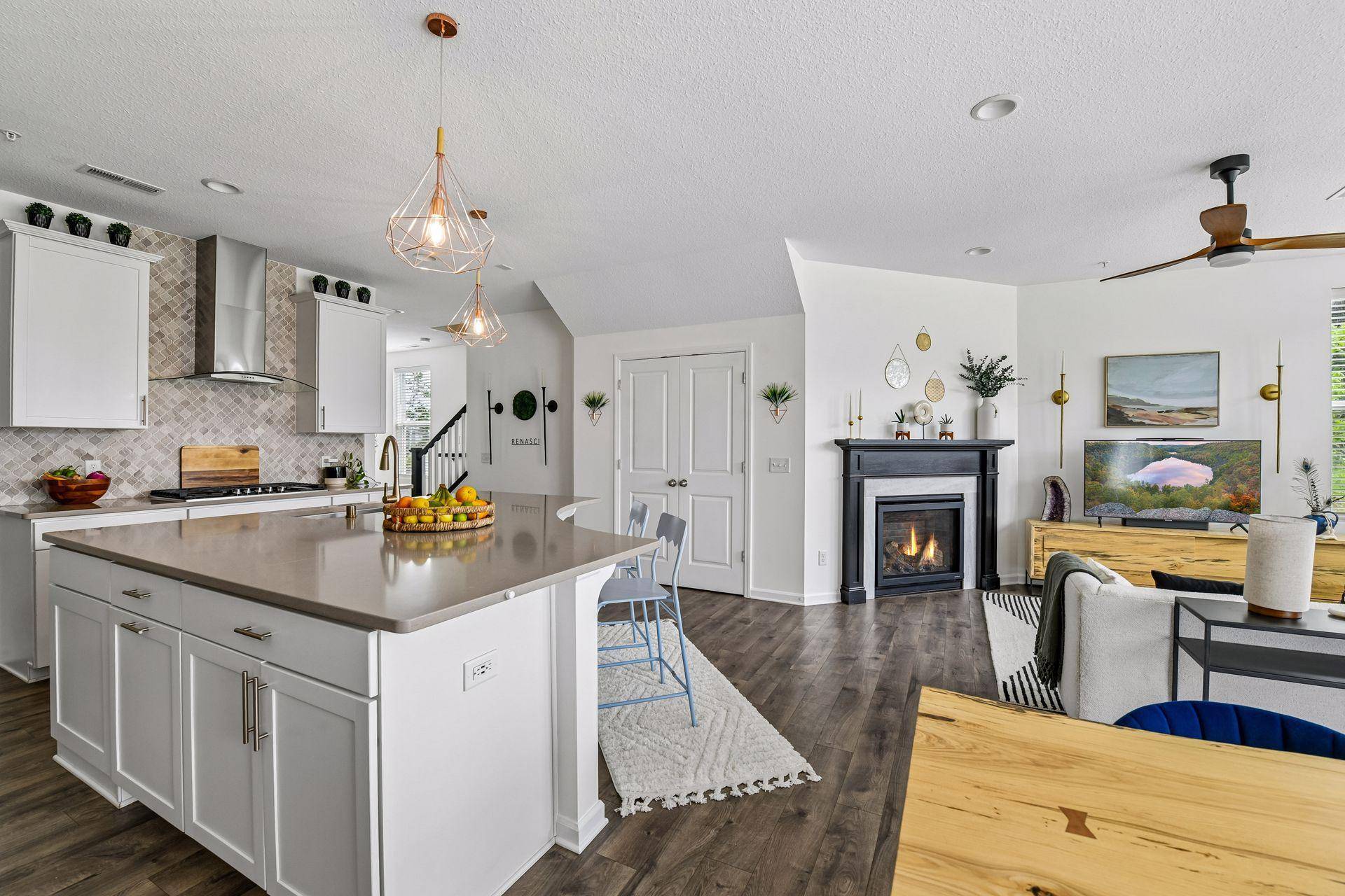 5981 Walnut Grove LN N, Plymouth, MN 55446