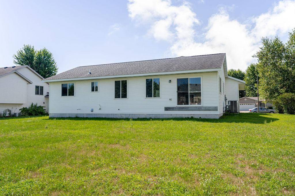 5871 Sandy DR, Saint Cloud, MN 56303