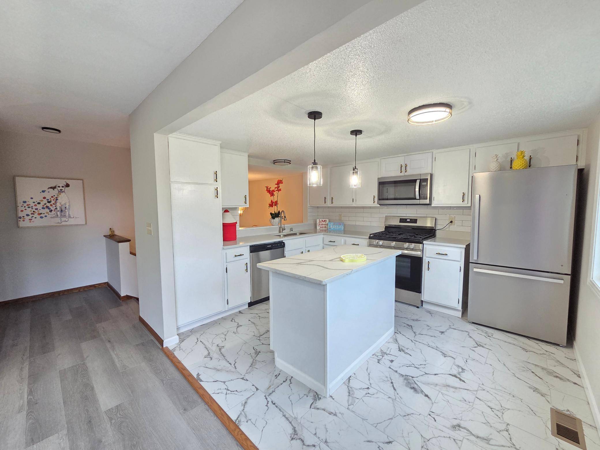 5508 Turtle Lake RD, North Oaks, MN 55126