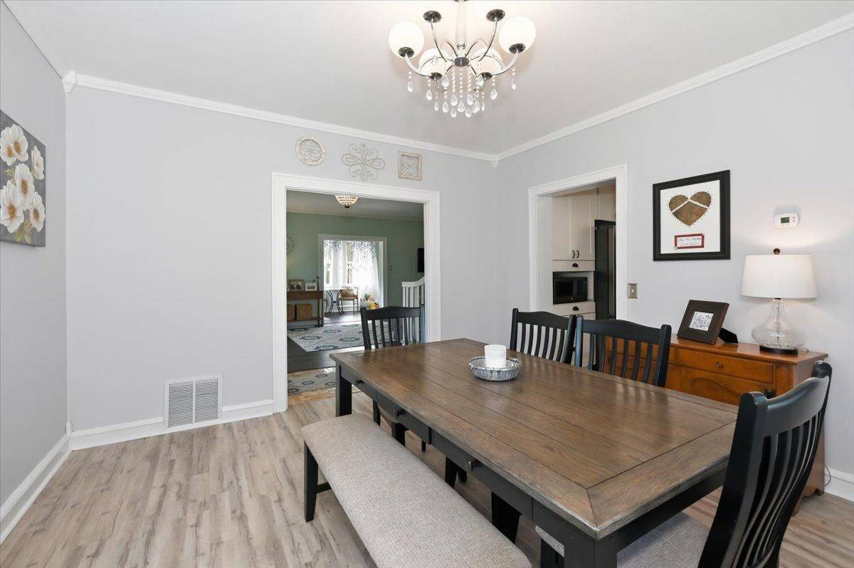 902 E 8th ST, Superior, WI 54880