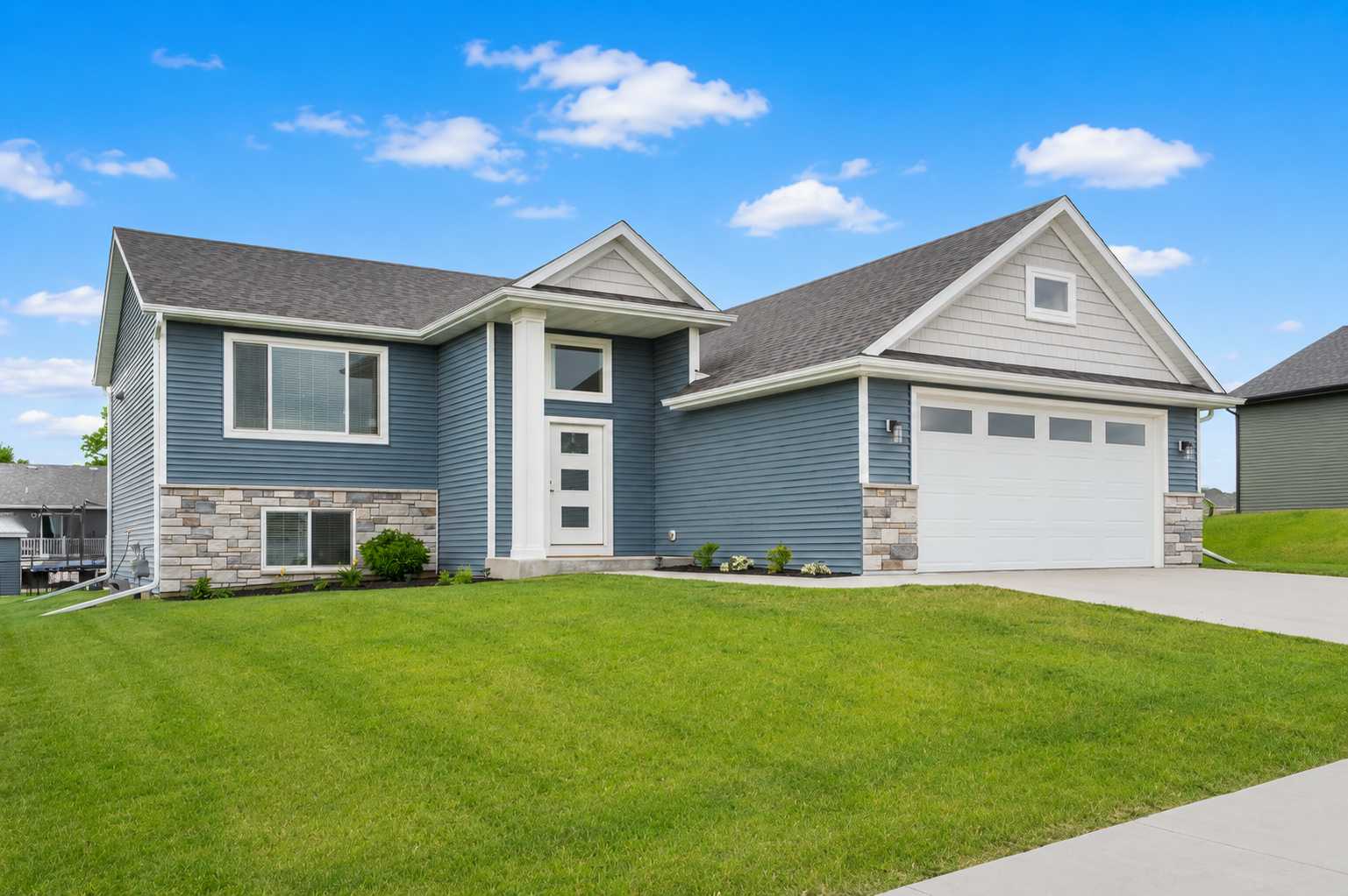 217 Brookestone DR SE, Rochester, MN 55904