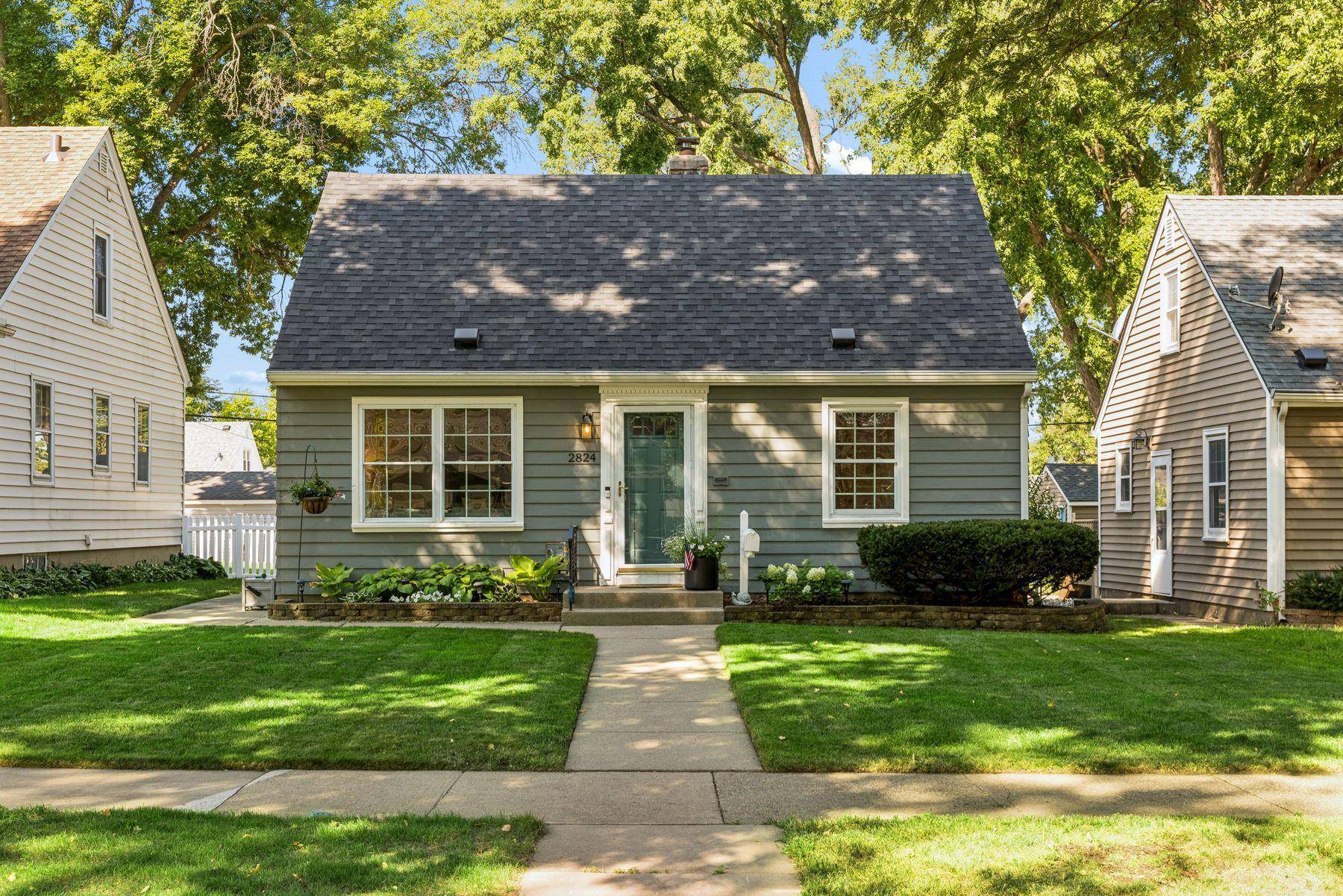 2824 Idaho AVE S, Saint Louis Park, MN 55426