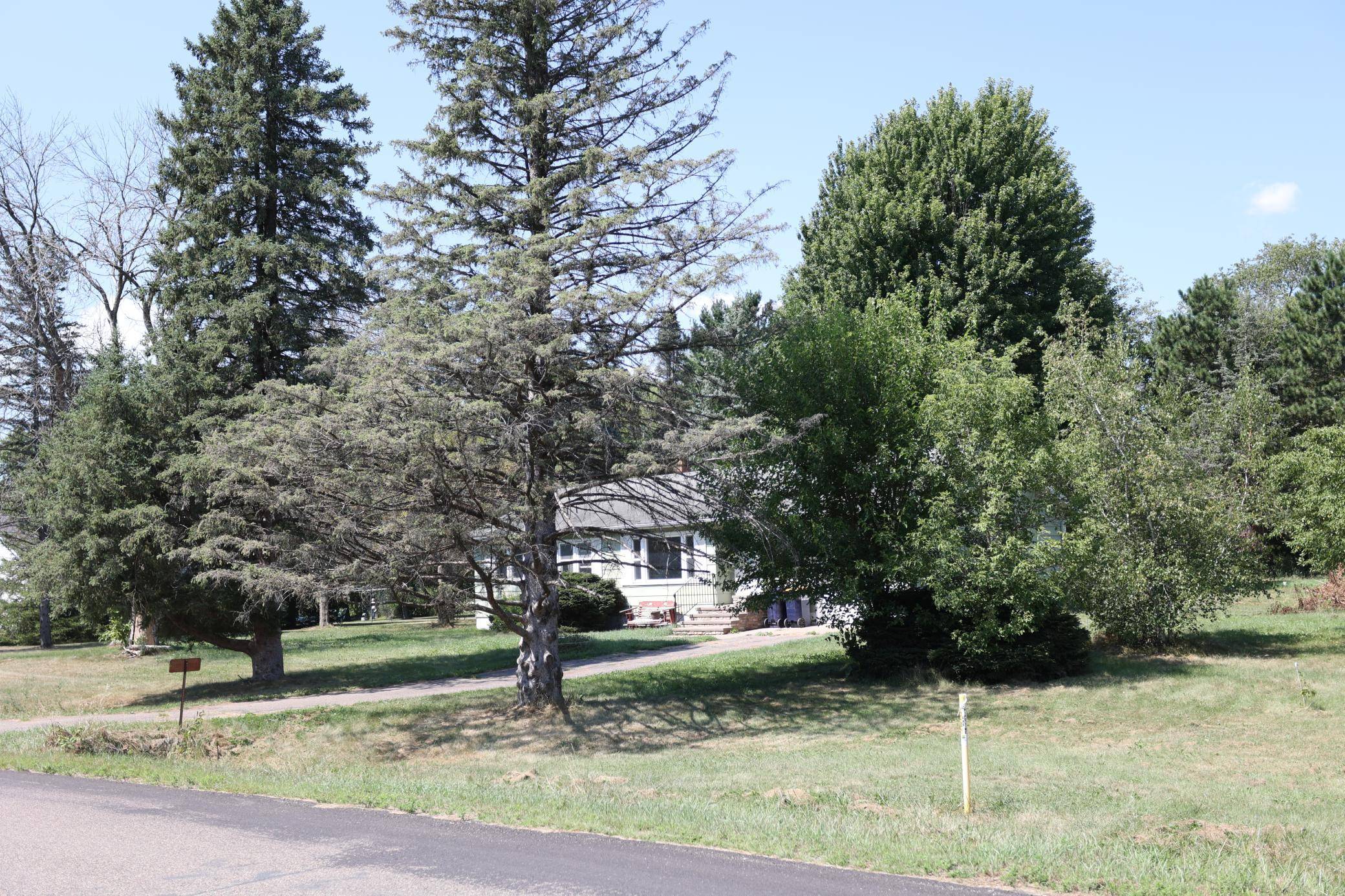 W9806 805th AVE, River Falls, WI 54022