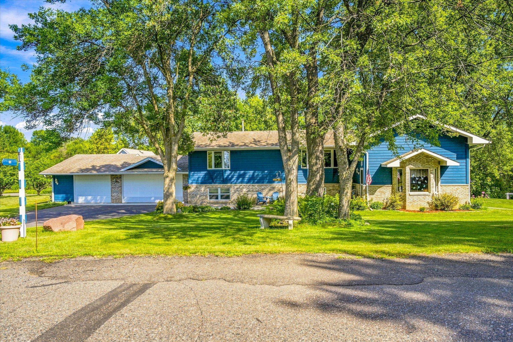 33165 Marmon ST NE, Cambridge, MN 55008
