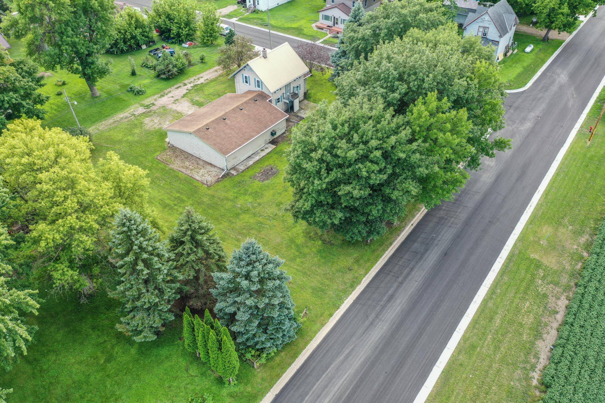 741 East ST, Stewart, MN 55385