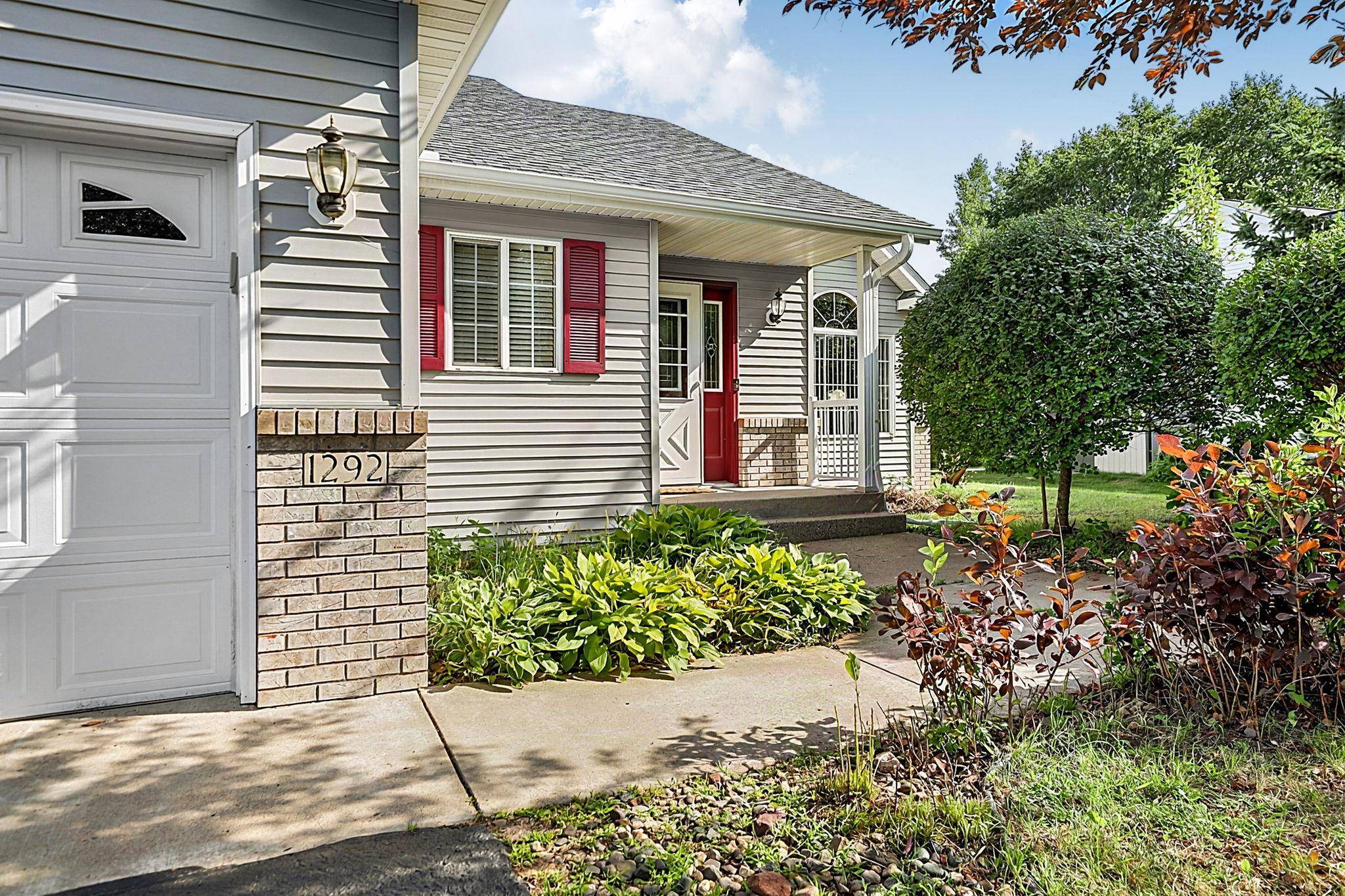 1292 Fieldstone DR, Sauk Rapids, MN 56379