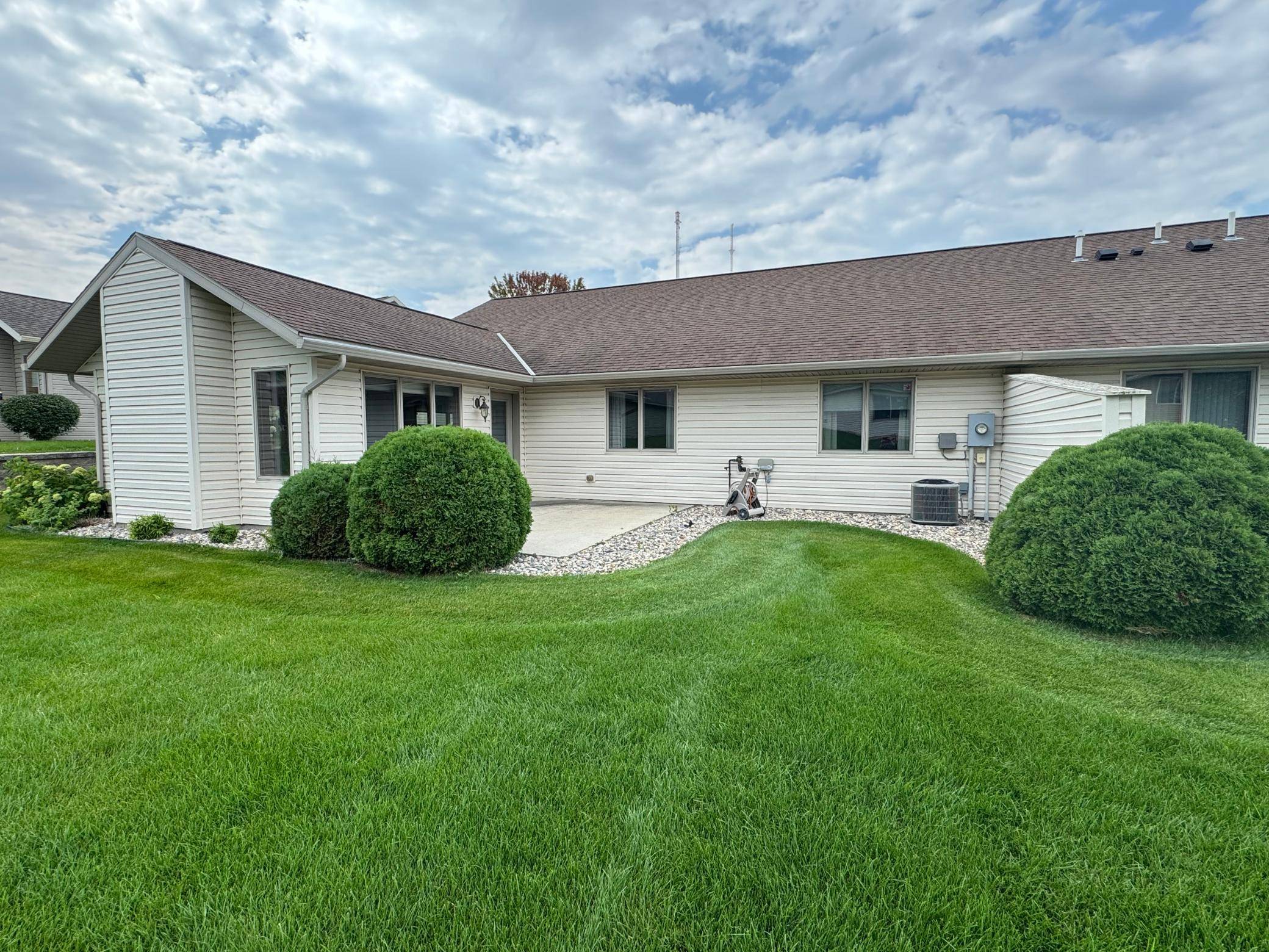 1724 Lower Trentwood CIR NE, Willmar, MN 56201