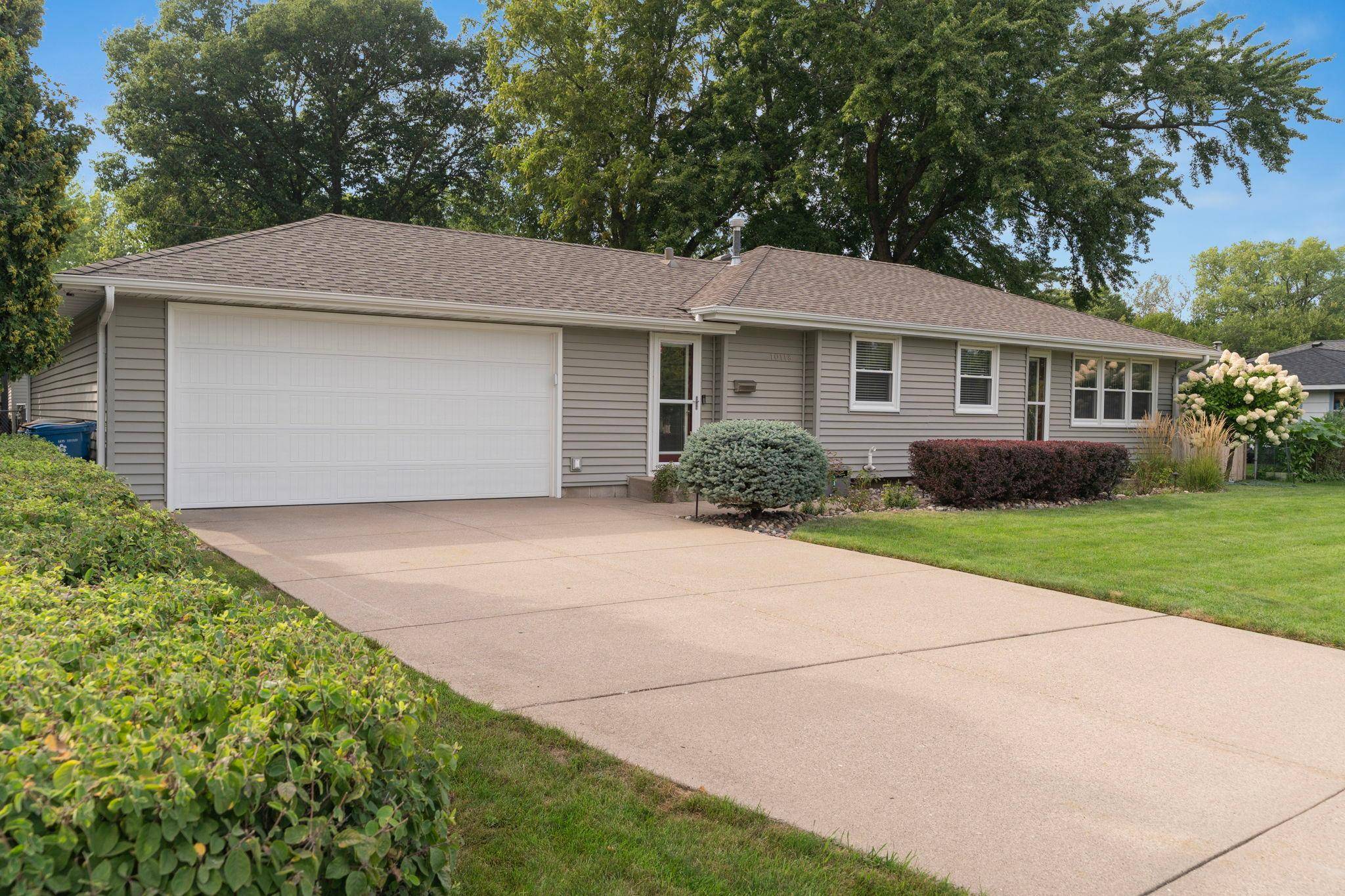 10118 Park AVE S, Bloomington, MN 55420
