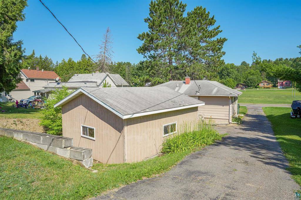 512 2nd ST N, Tower, MN 55790