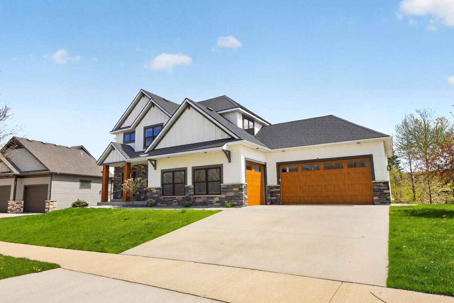 1702 Ancaster DR, Byron, MN 55920