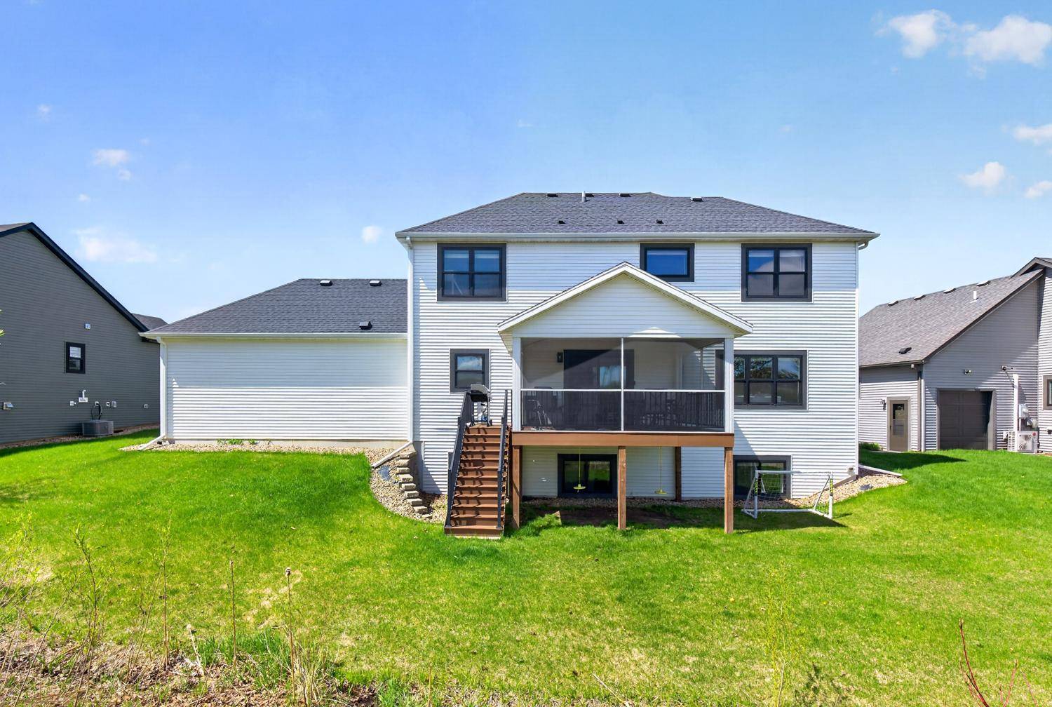 1702 Ancaster DR, Byron, MN 55920