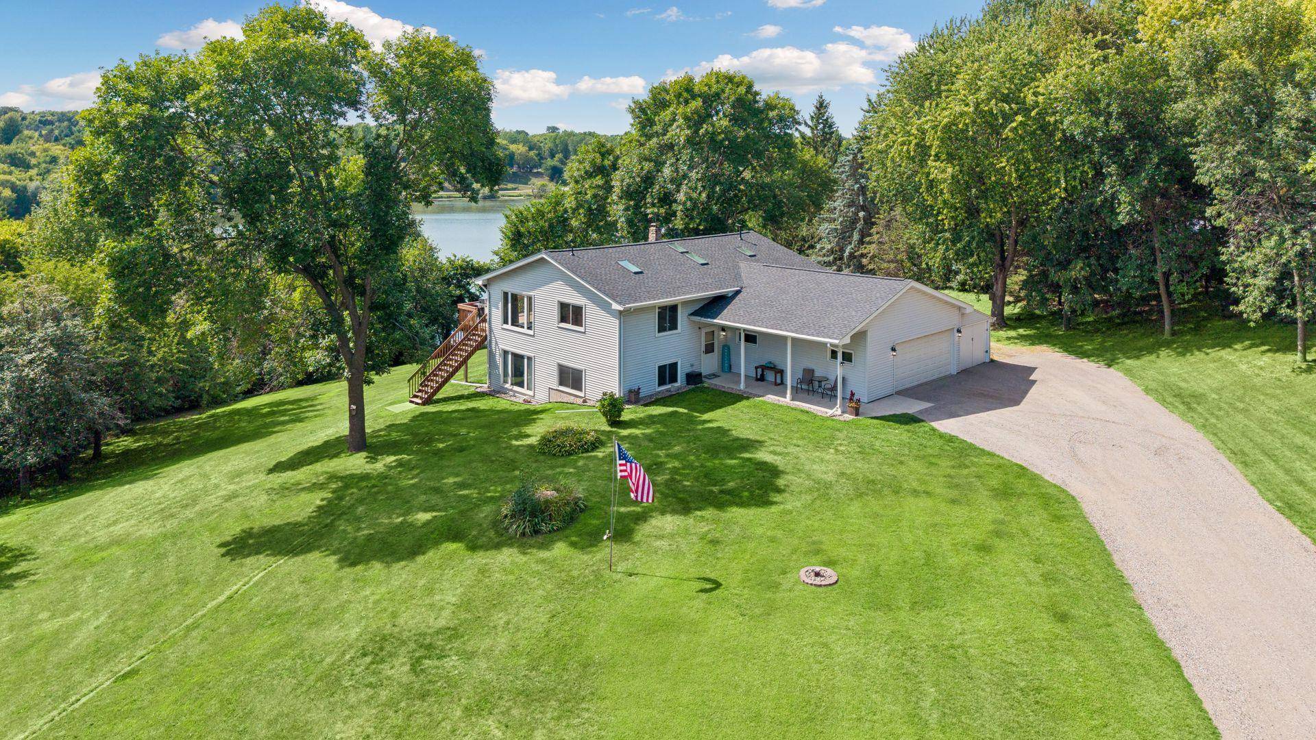 2557 Clementa AVE NW, Buffalo, MN 55313