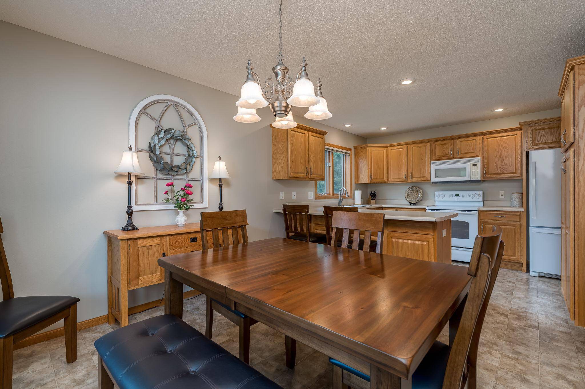129 Cameo LN, Mankato, MN 56001