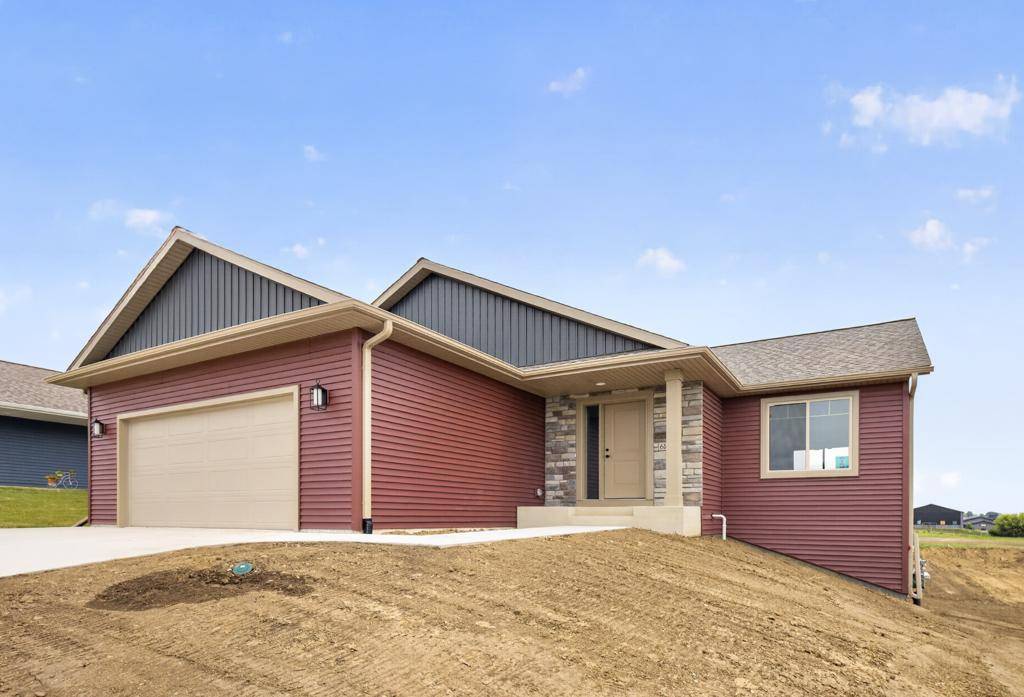 6160 Cody LN NW, Rochester, MN 55901