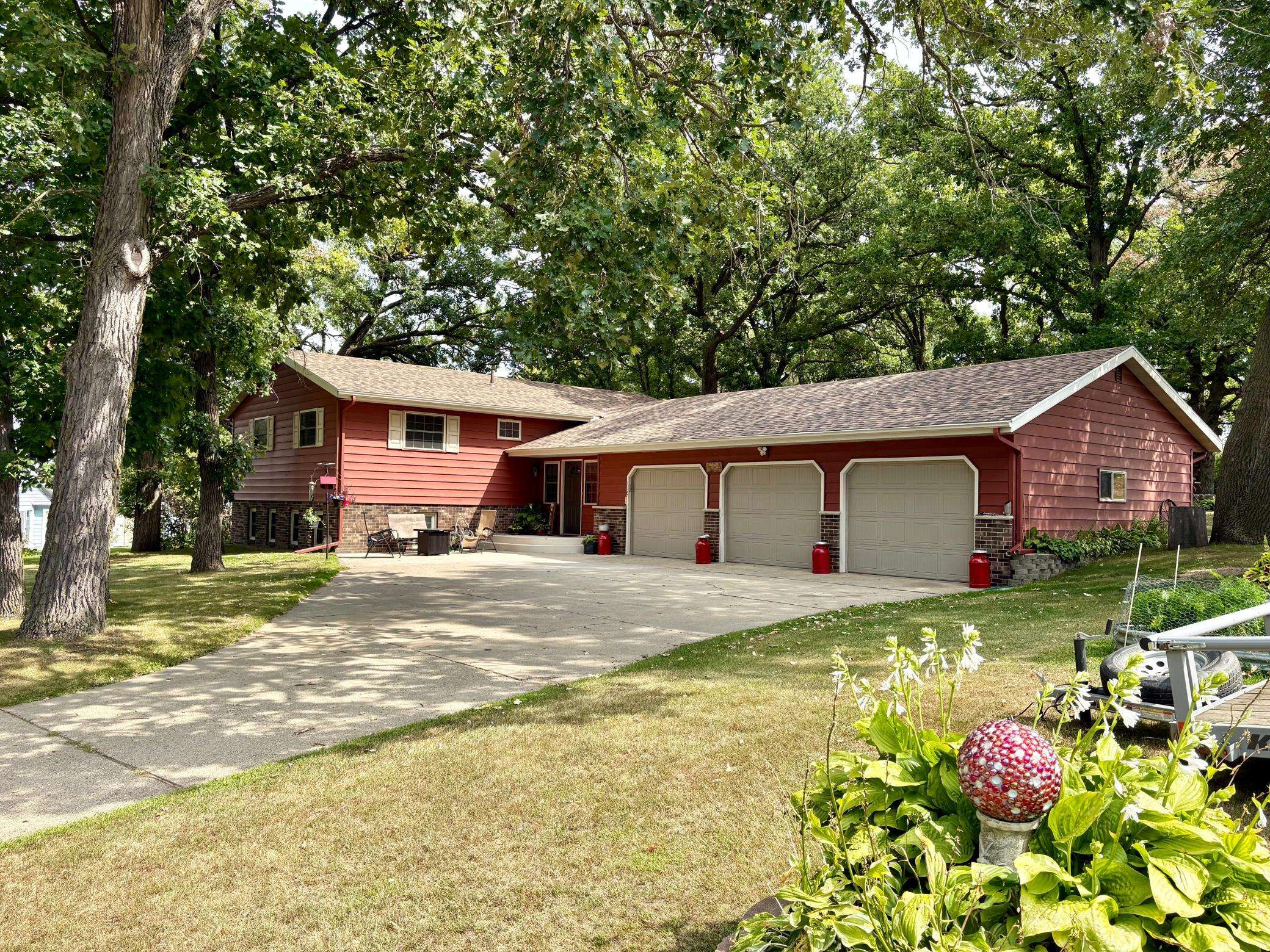 110 8th ST NE, Long Prairie, MN 56347
