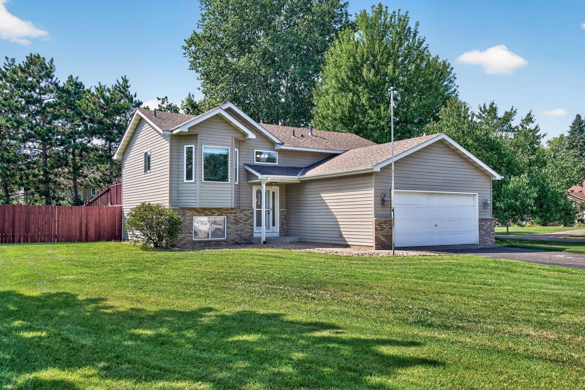 14390 Crane ST NW, Andover, MN 55304