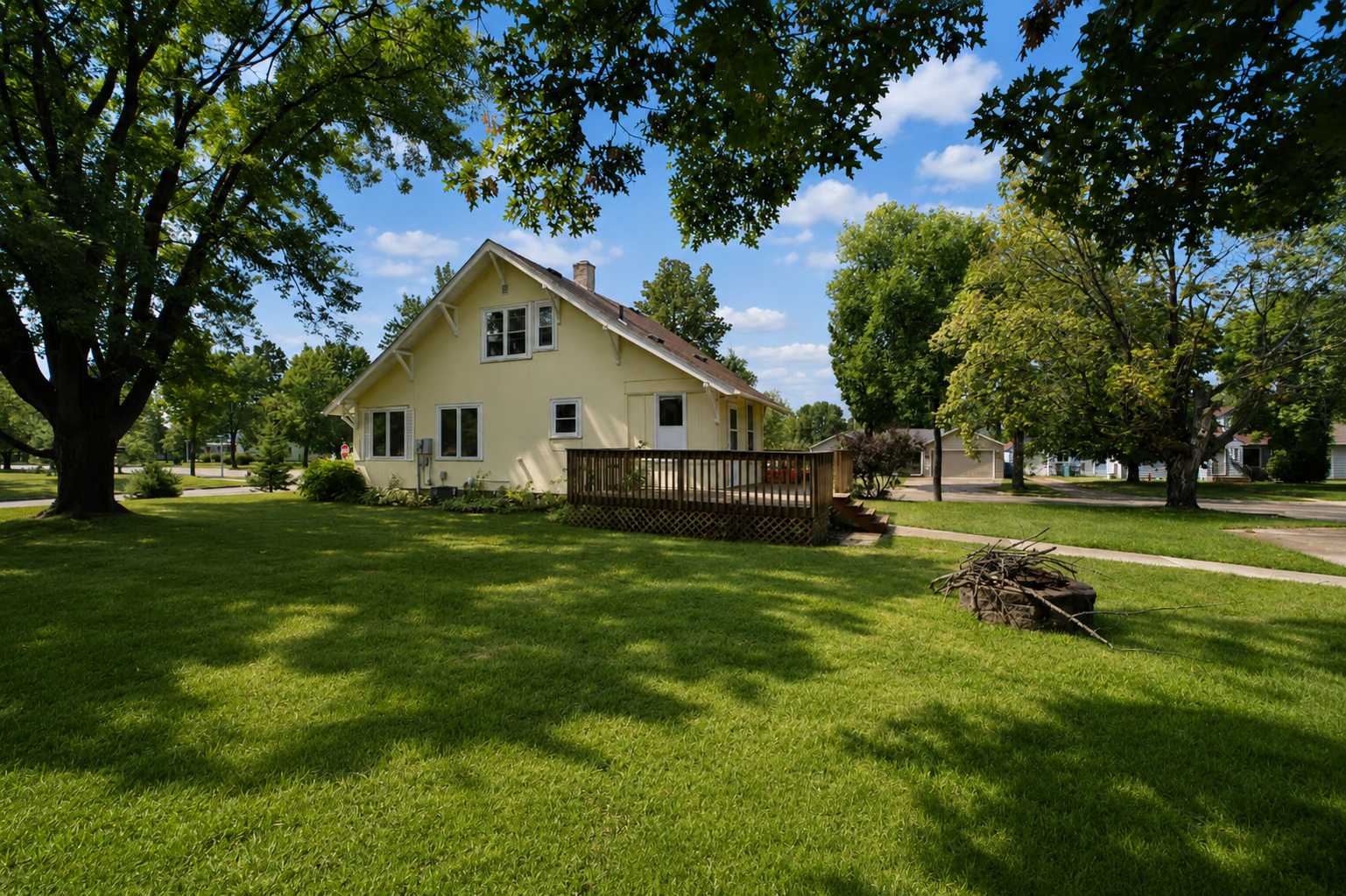 601 Summit AVE NE, Staples, MN 56479