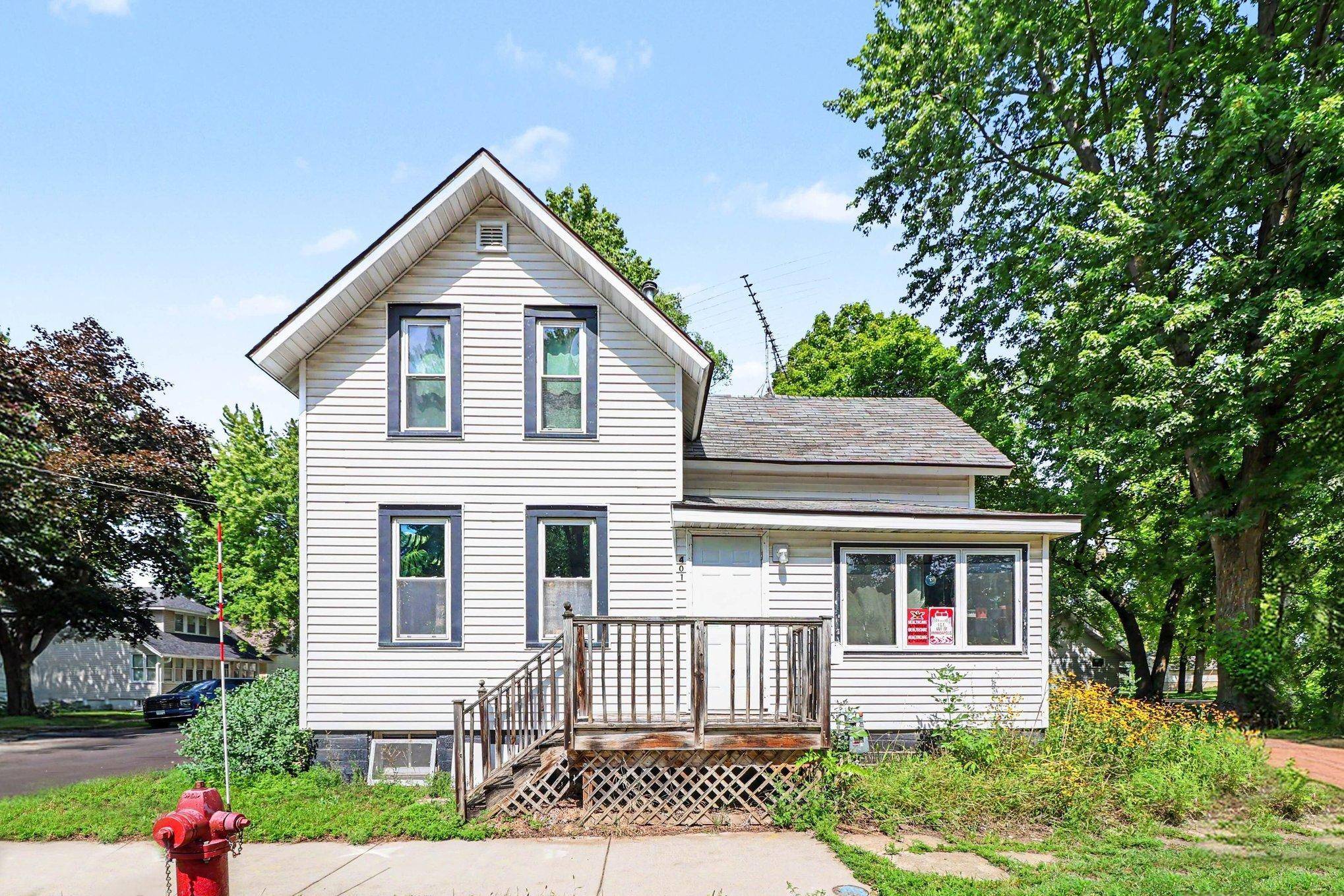 401 Oak AVE SE, Montgomery, MN 56069