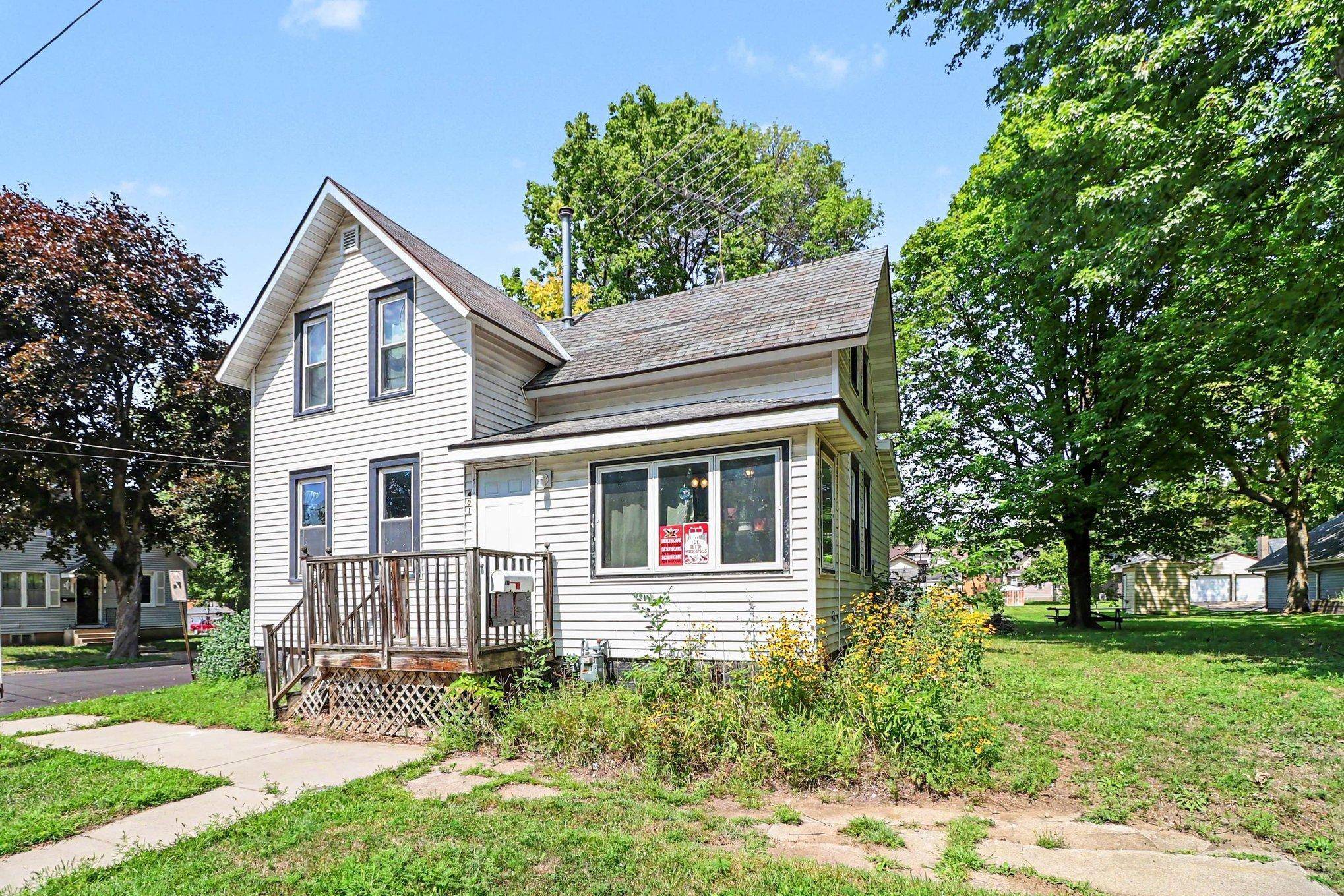 401 Oak AVE SE, Montgomery, MN 56069