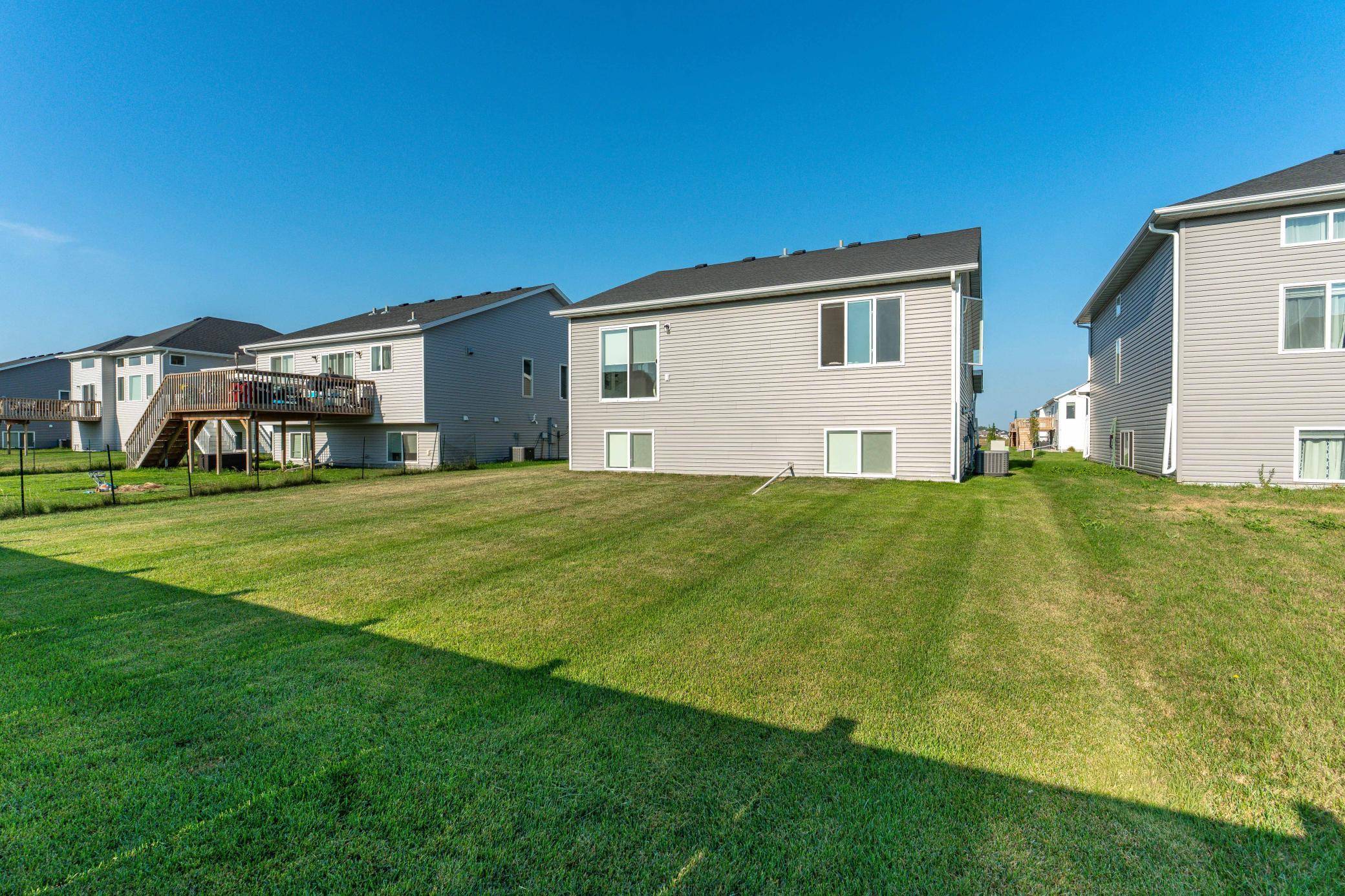 6582 28th ST S, Fargo, ND 58104