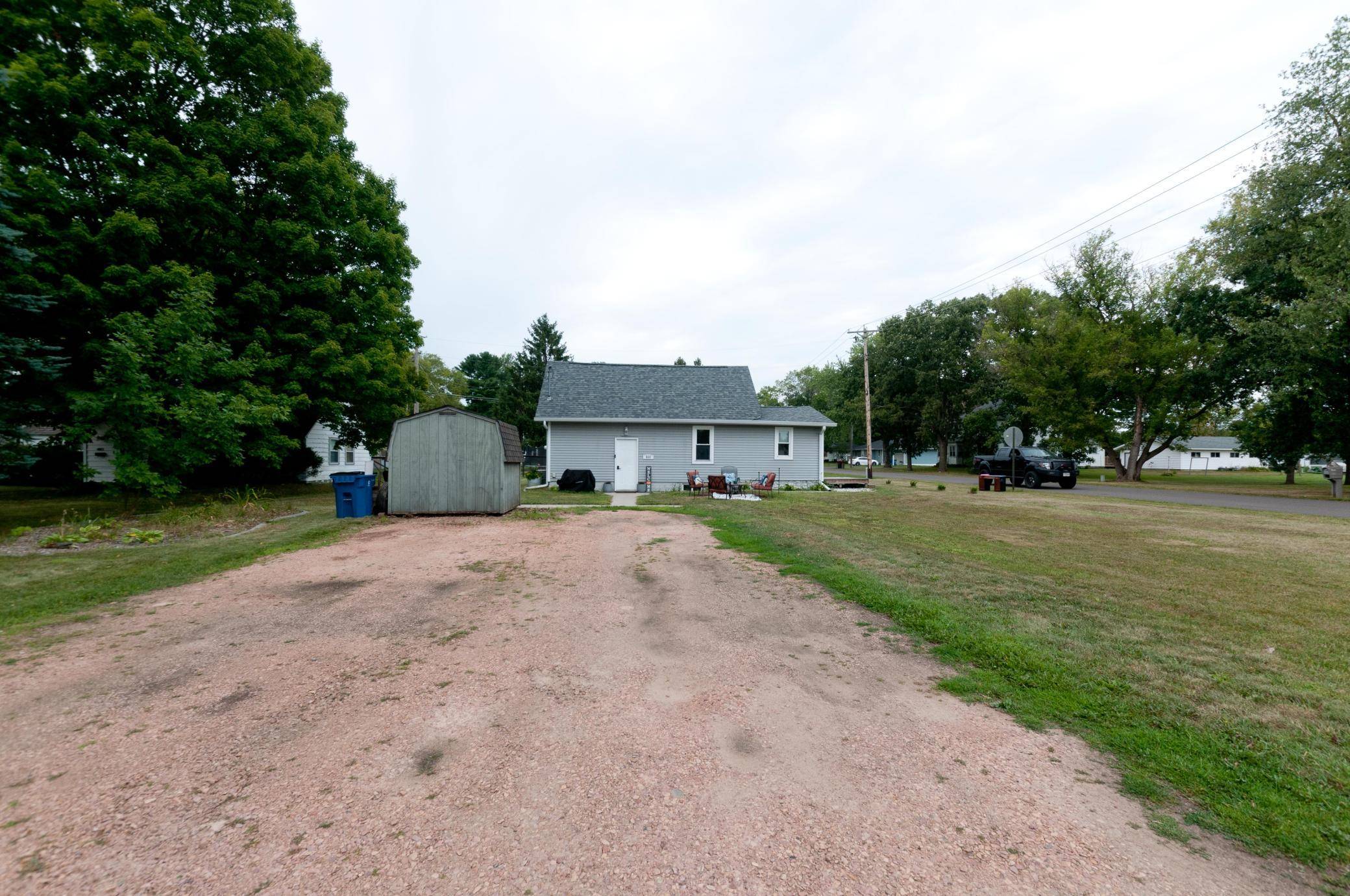 900 W Poplar AVE, Cameron, WI 54822