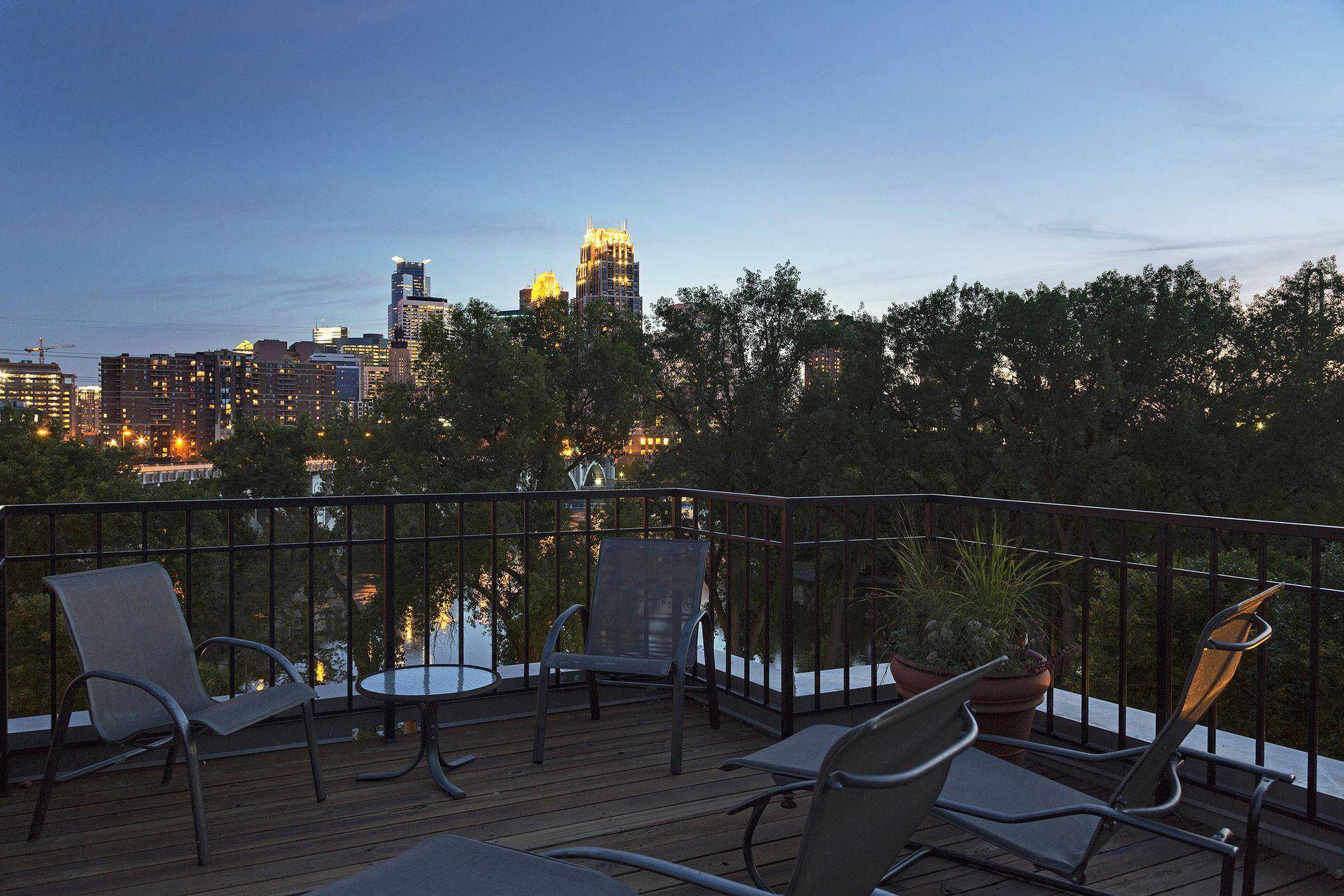 192 Bank ST SE, Minneapolis, MN 55414