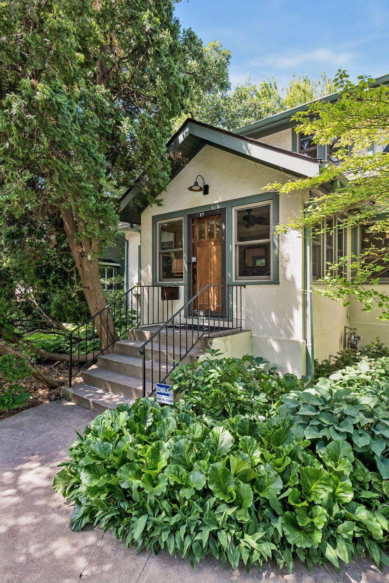4308 France AVE S, Edina, MN 55410