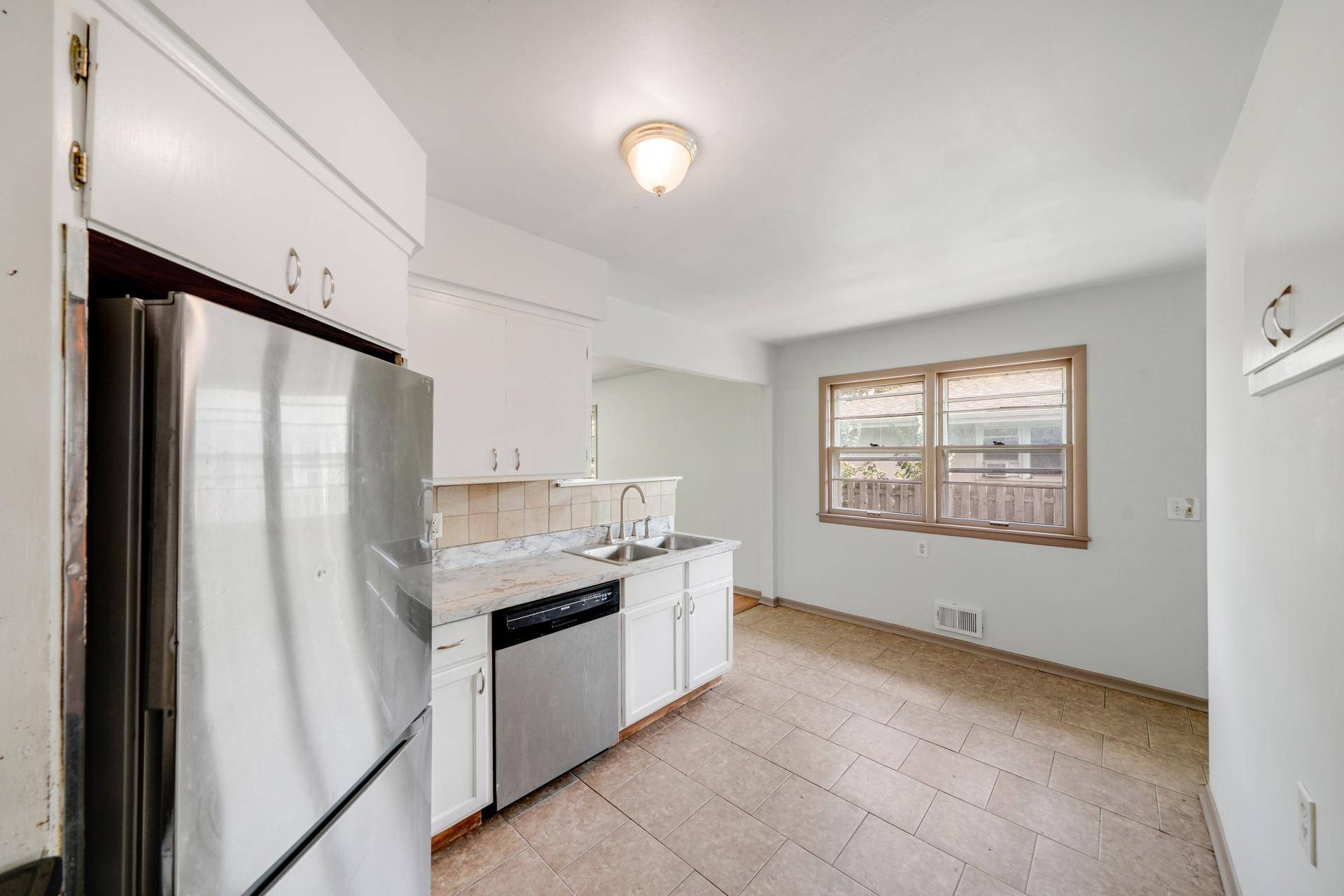 3822 3rd ST NE, Columbia Heights, MN 55421