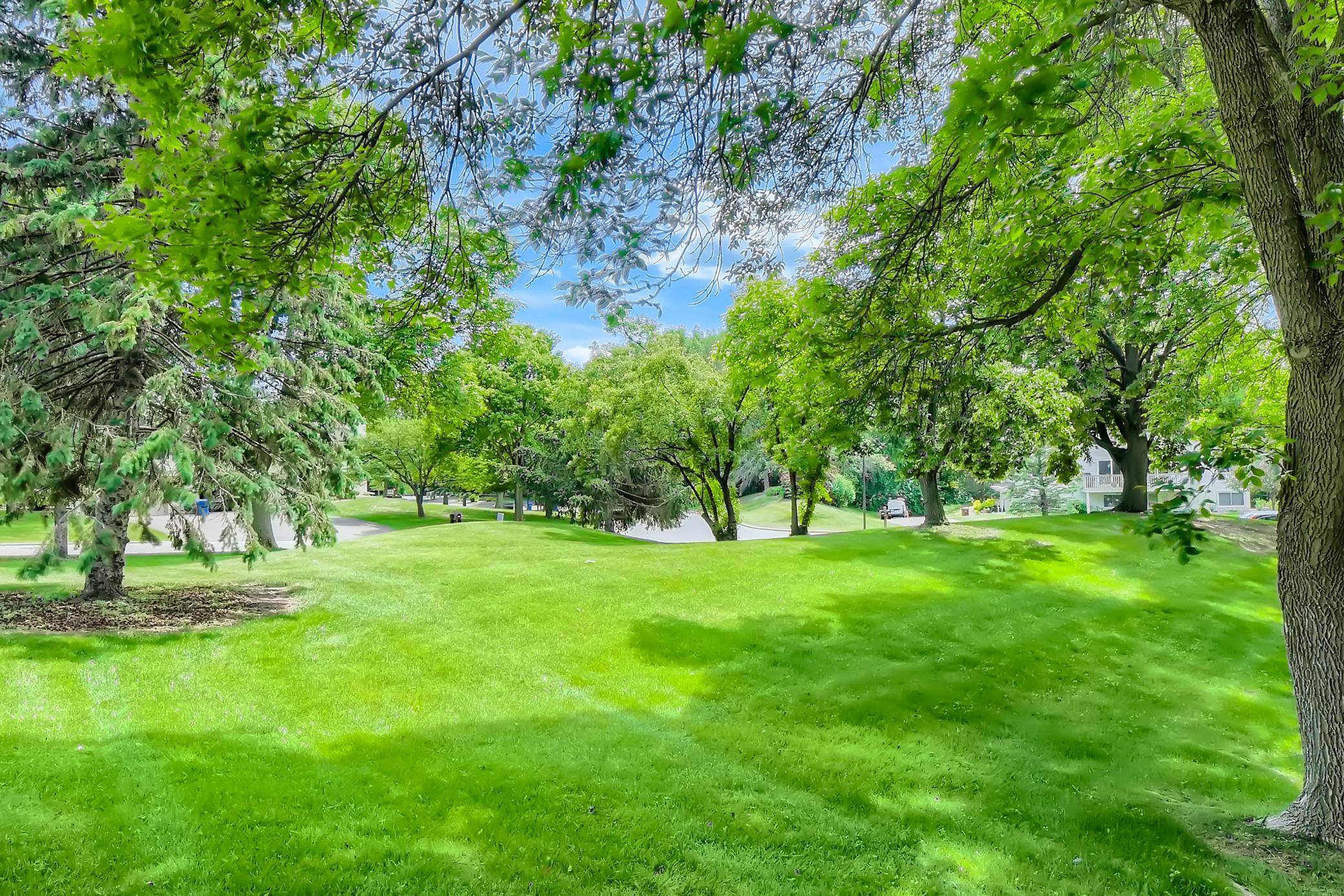 4118 Hemlock LN N, Plymouth, MN 55441