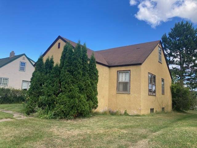 626 1st ST, Nashwauk, MN 55769