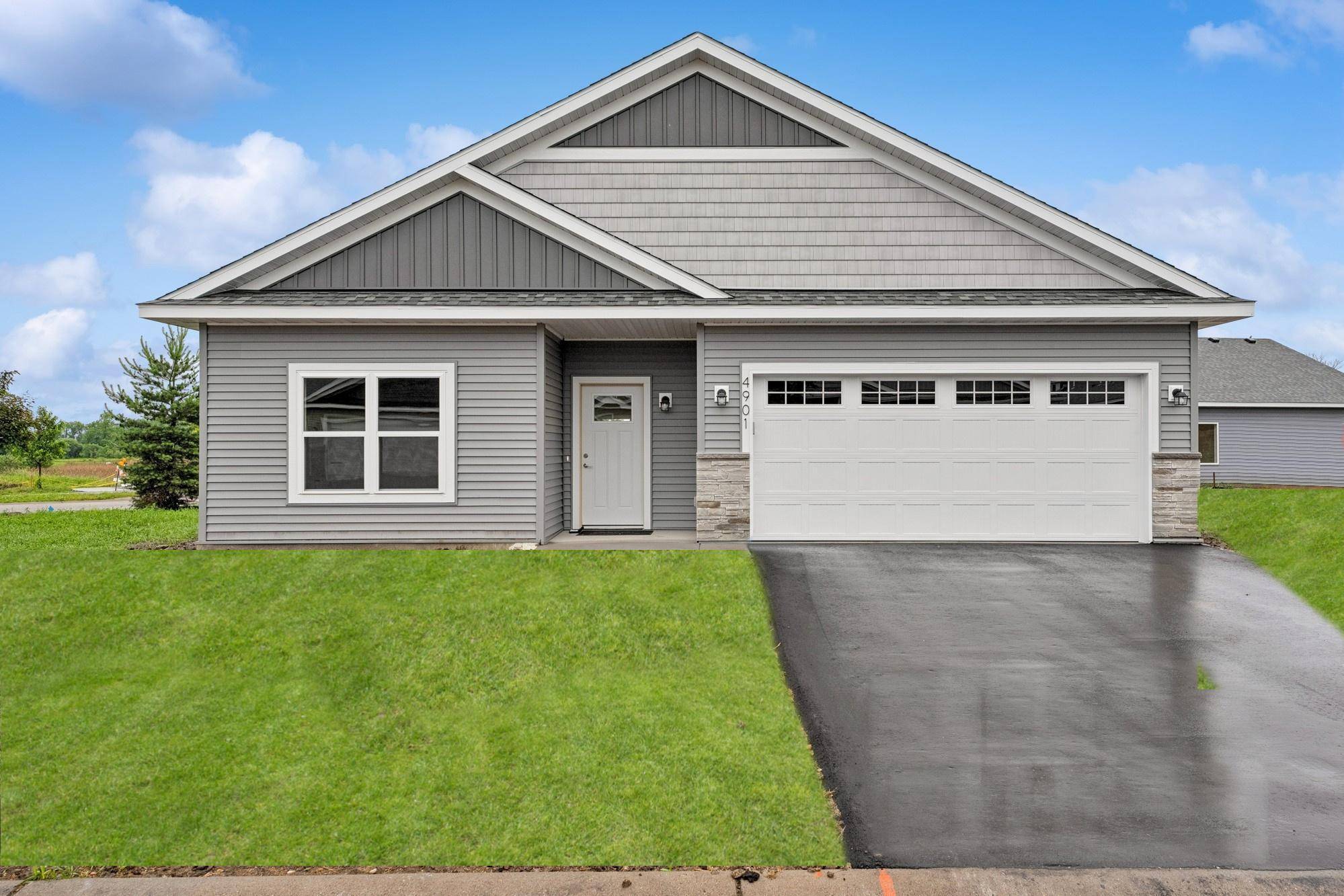 4921 Evergreen DR N, Hugo, MN 55038