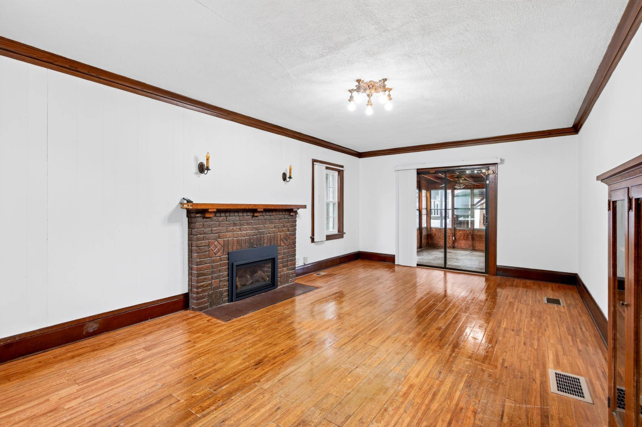 4037 Grand AVE S, Minneapolis, MN 55409
