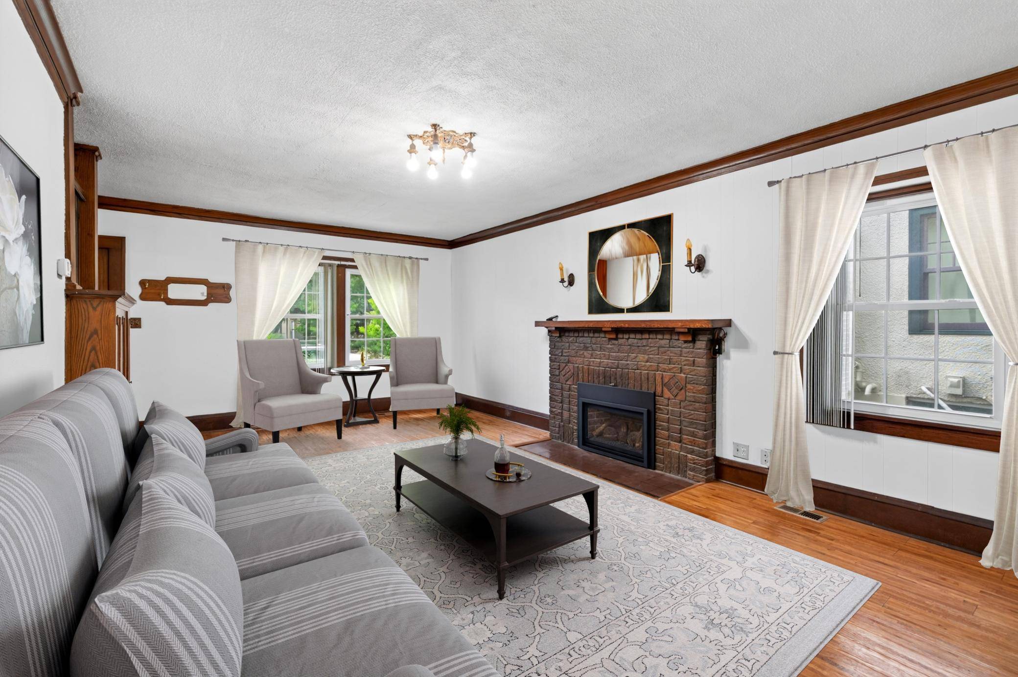 4037 Grand AVE S, Minneapolis, MN 55409