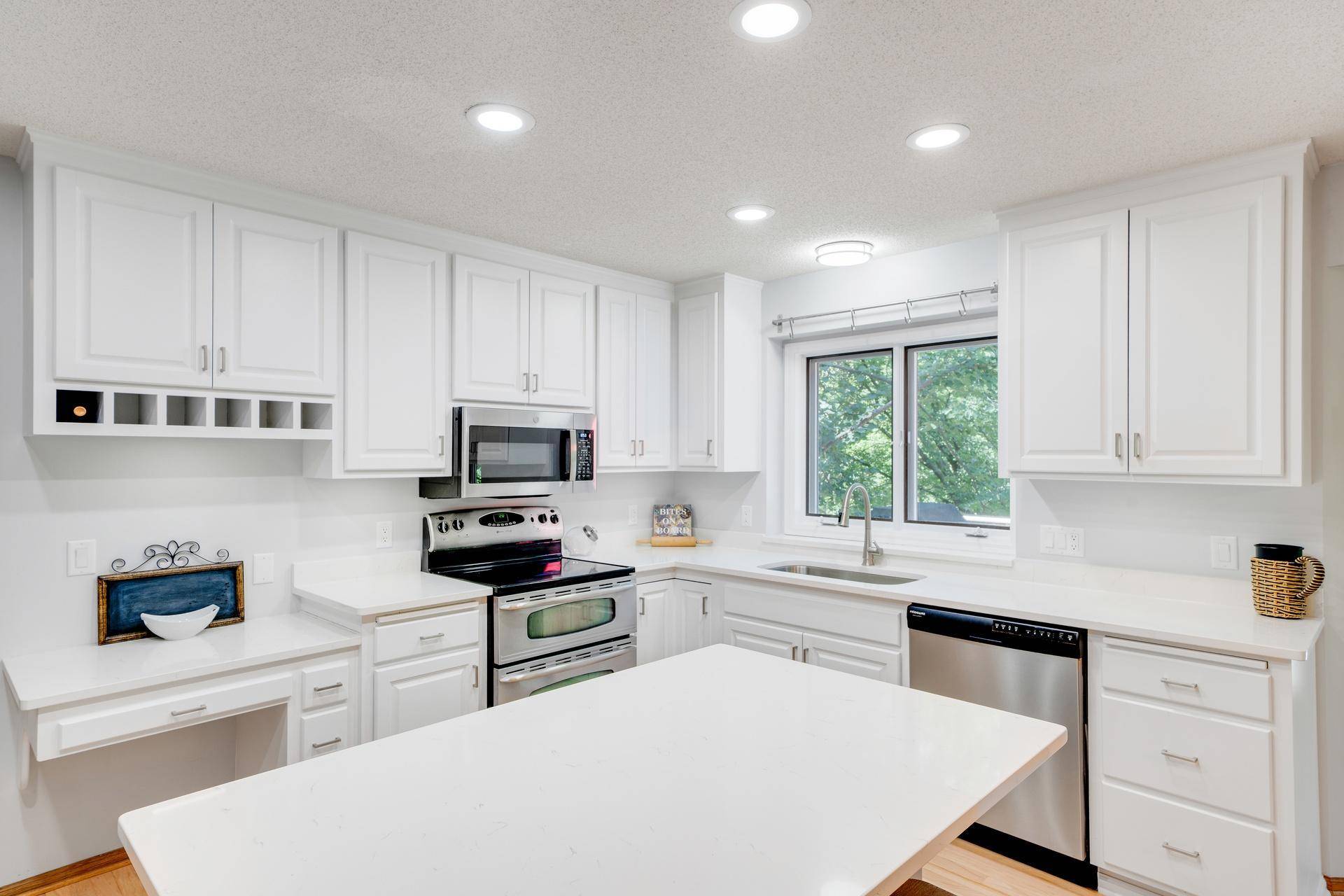 3757 Bayberry LN, Eagan, MN 55123