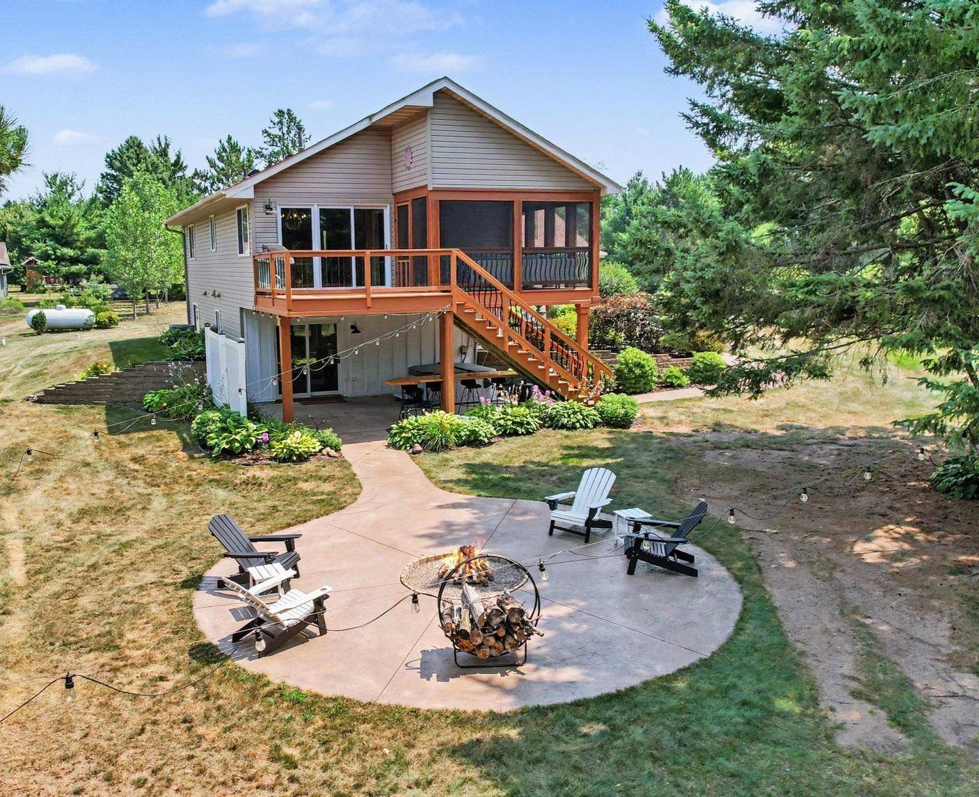 1906 Raleigh RD, New Richmond, WI 54017
