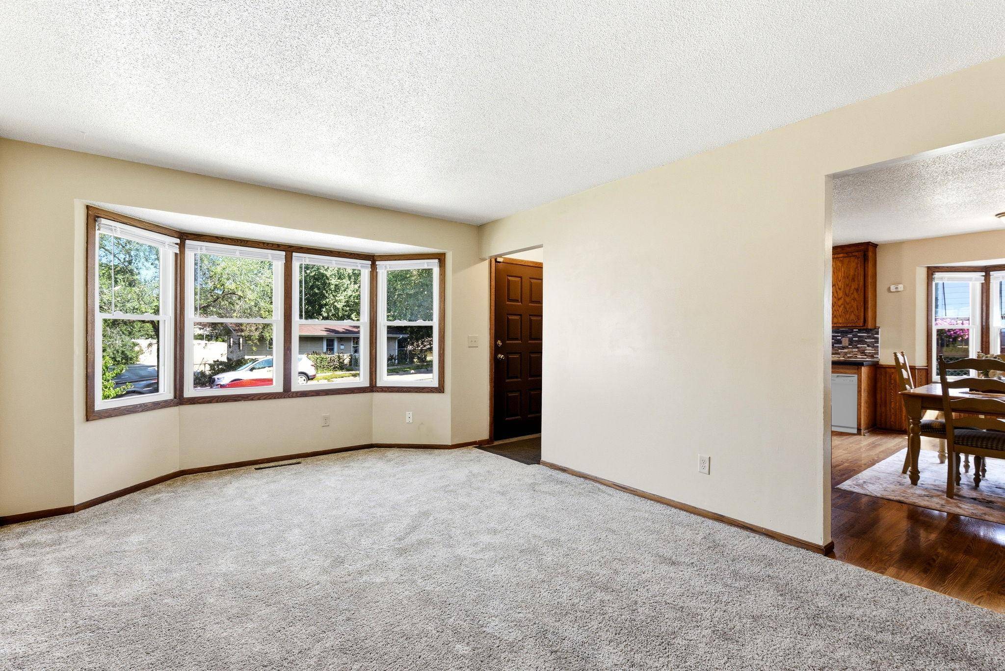 678 Case AVE, Saint Paul, MN 55106