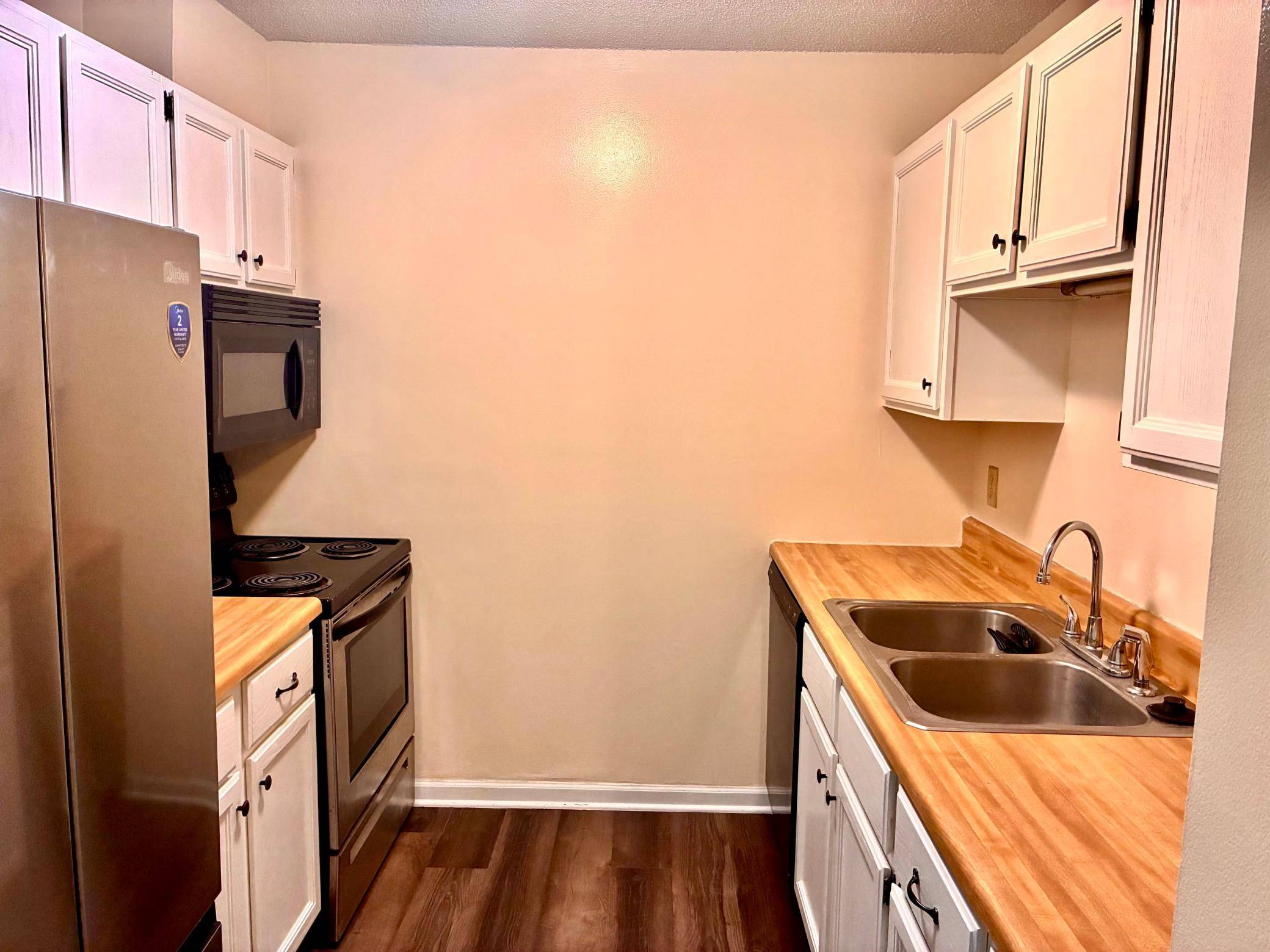 2120 Valleyhigh DR NW #C102, Rochester, MN 55901