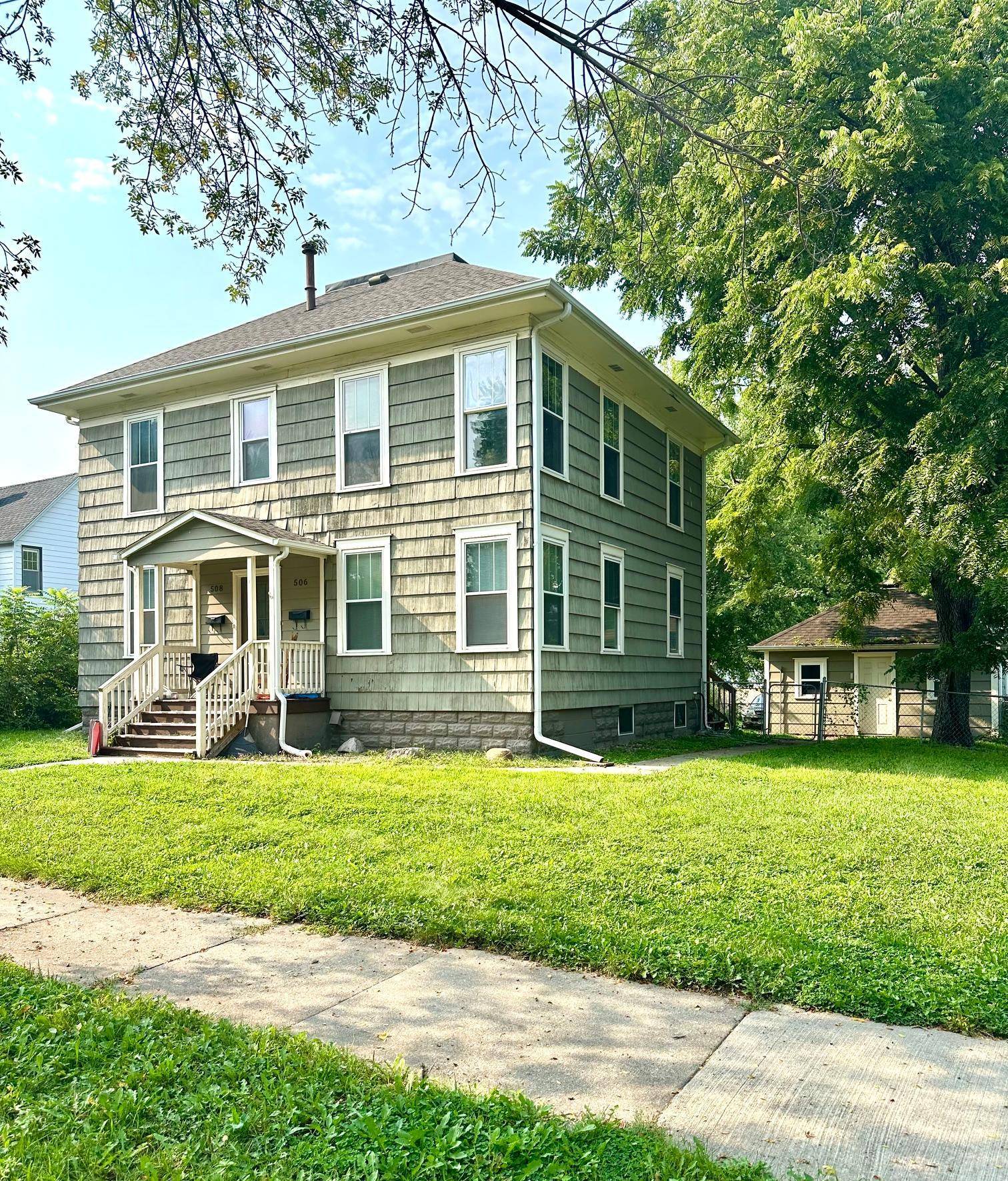 506 W College ST, Albert Lea, MN 56007
