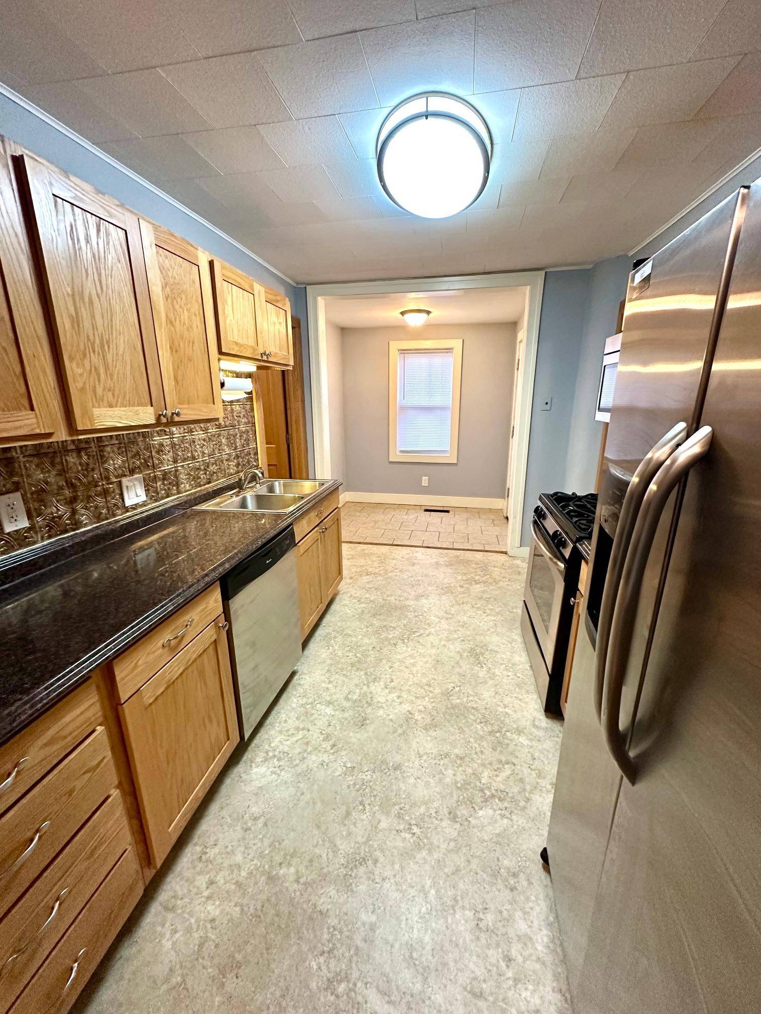506 W College ST, Albert Lea, MN 56007