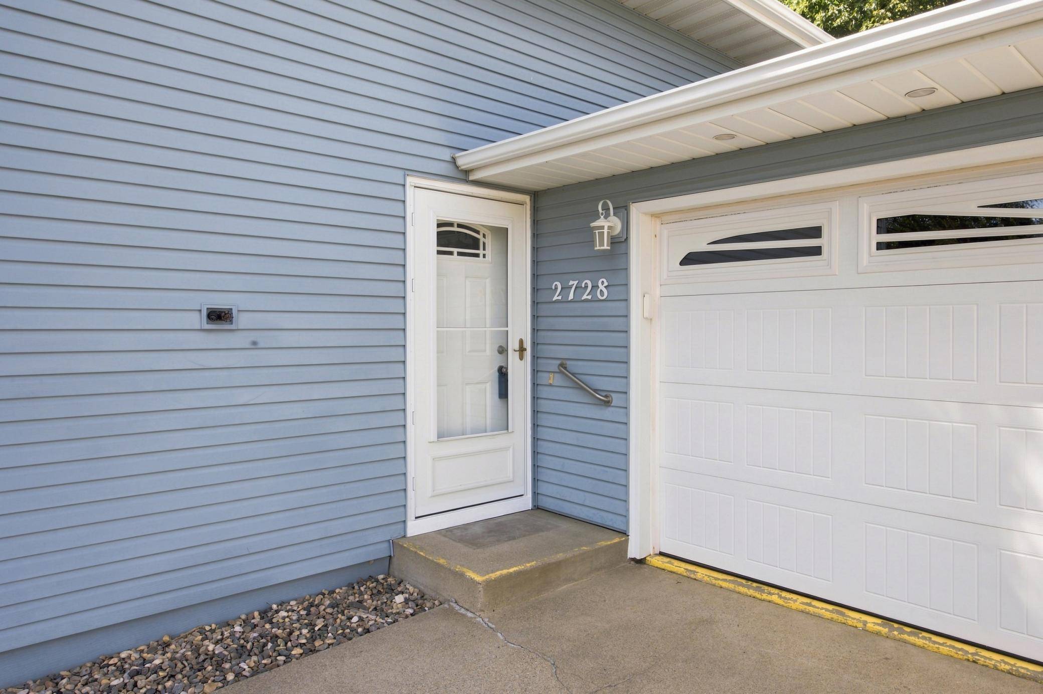 2728 29th AVE S, Moorhead, MN 56560