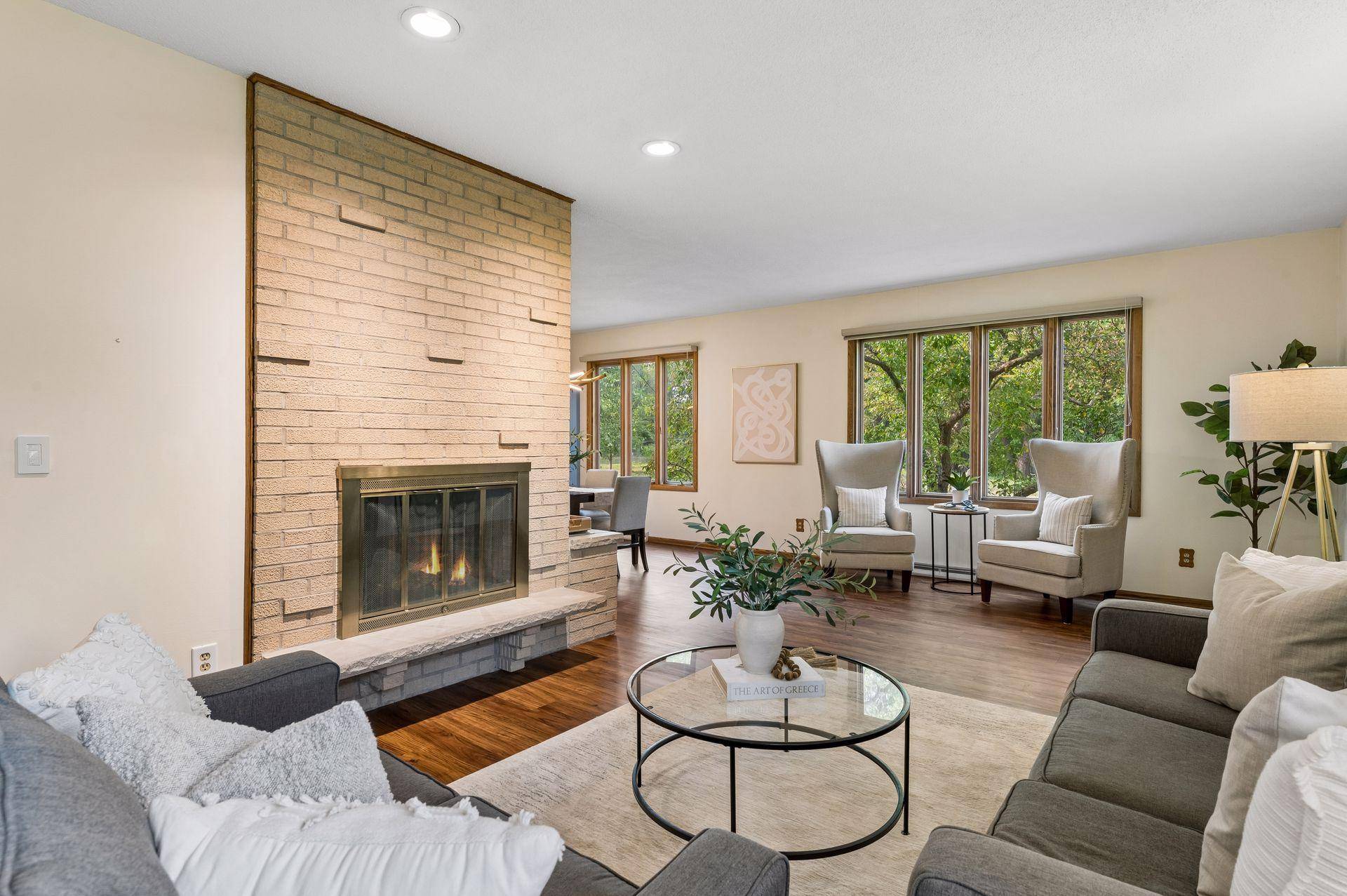 5908 W 104th ST, Bloomington, MN 55438