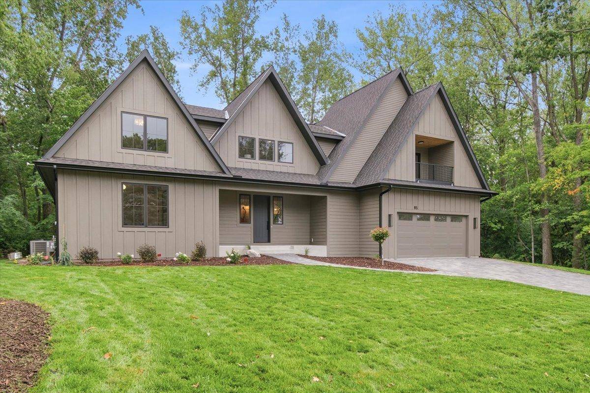 85 Brentwood AVE, Excelsior, MN 55331