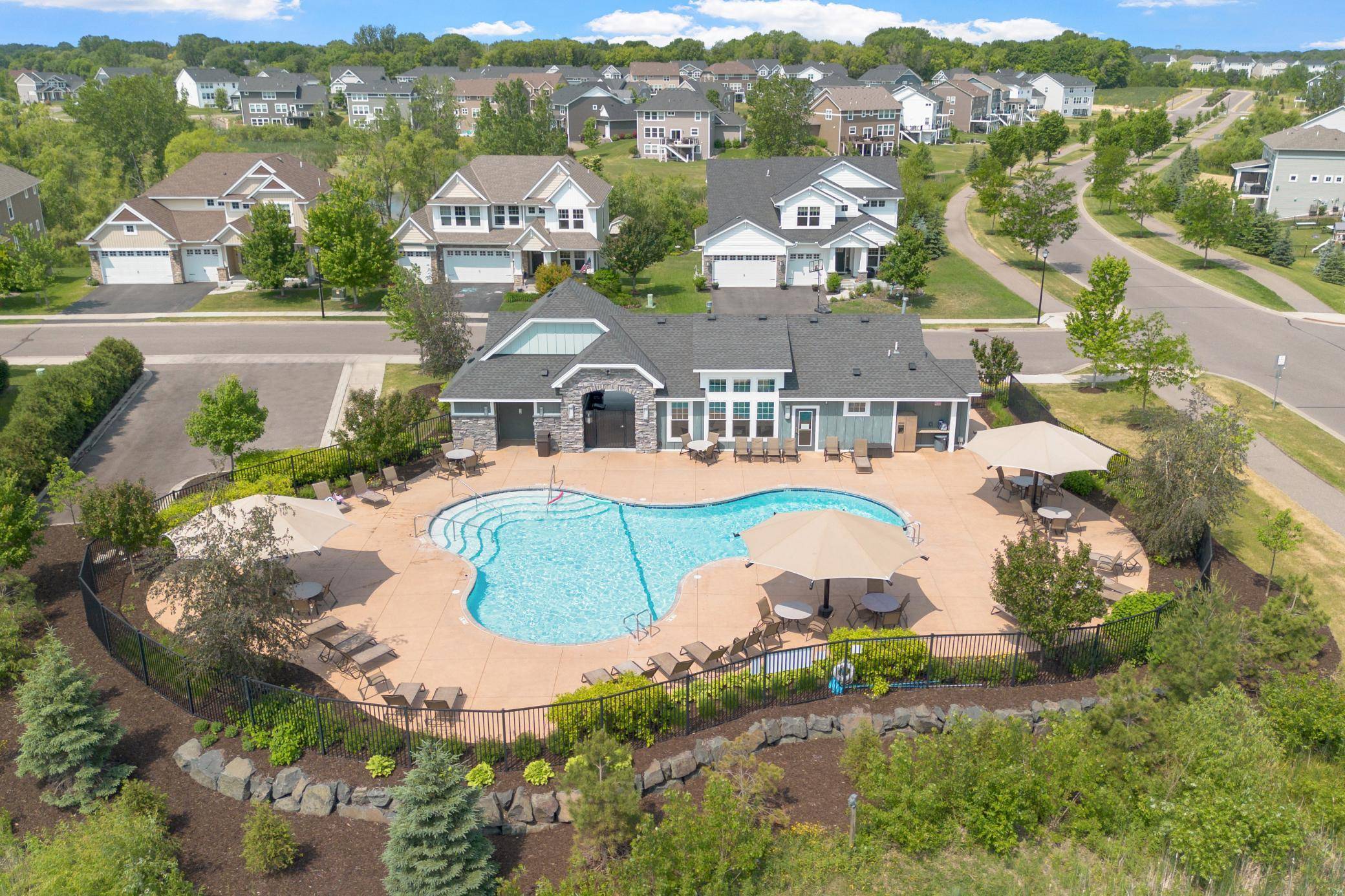 6726 Black Oak LN, Corcoran, MN 55340