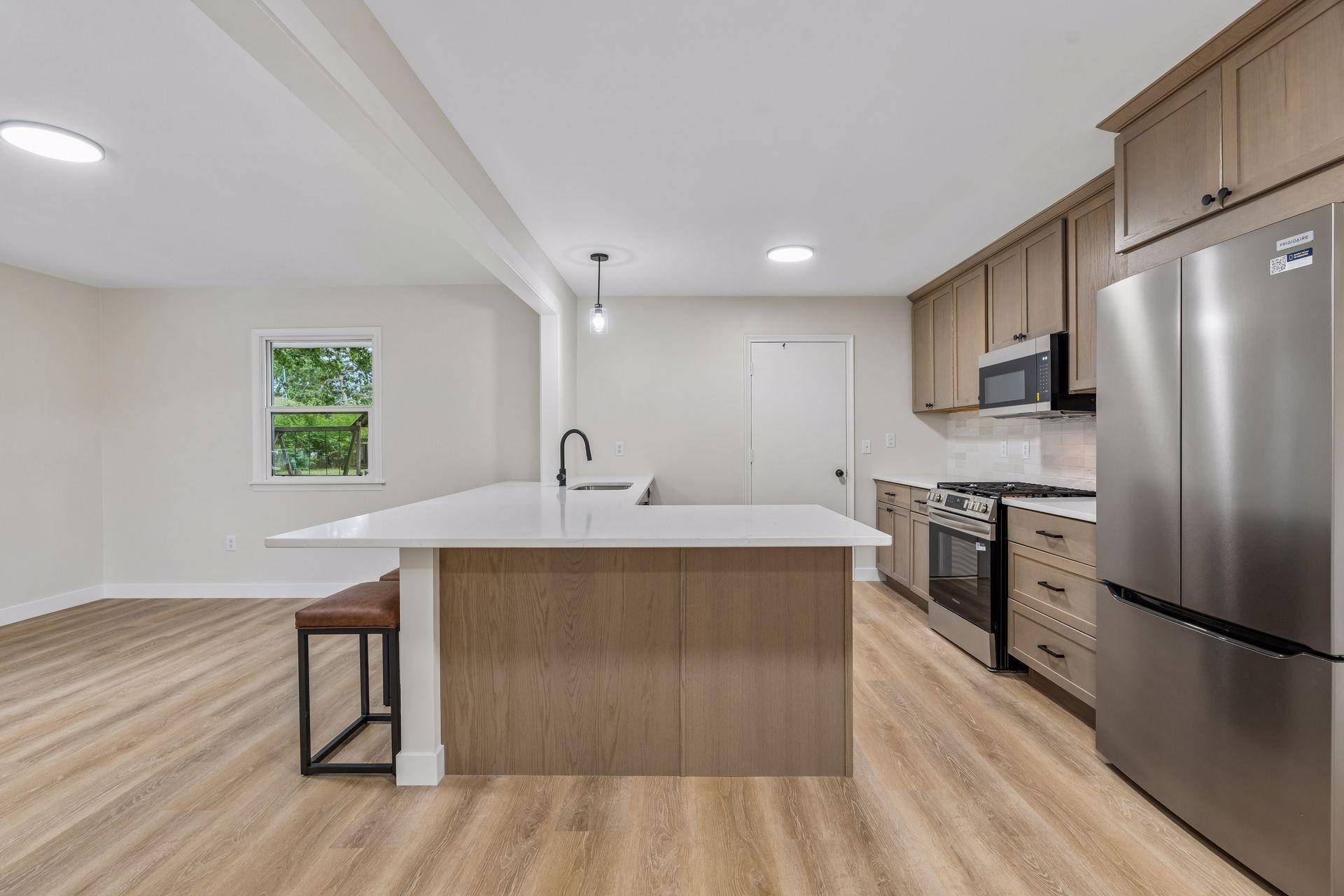 6109 Bethia LN, Brooklyn Park, MN 55429
