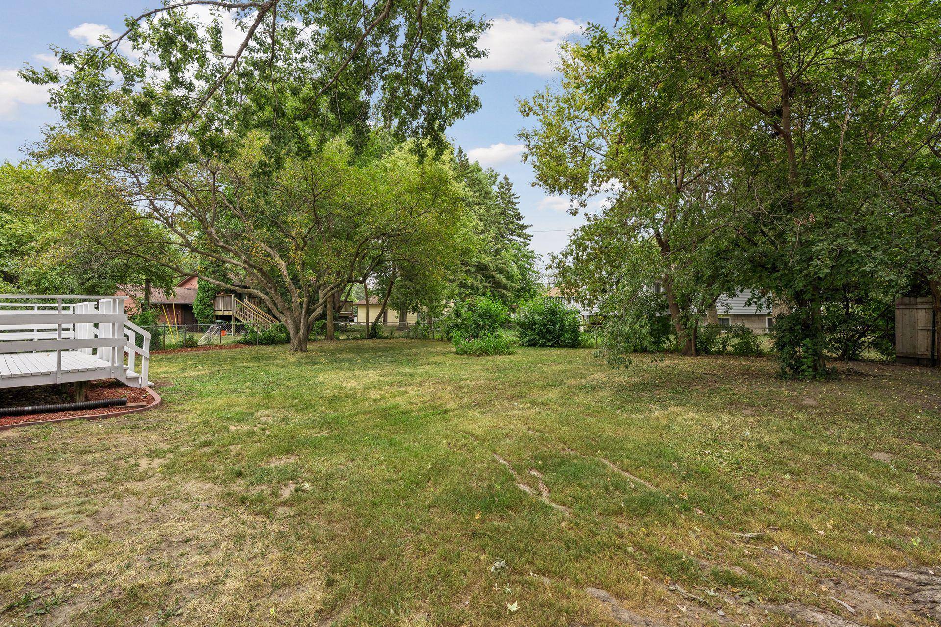 6109 Bethia LN, Brooklyn Park, MN 55429
