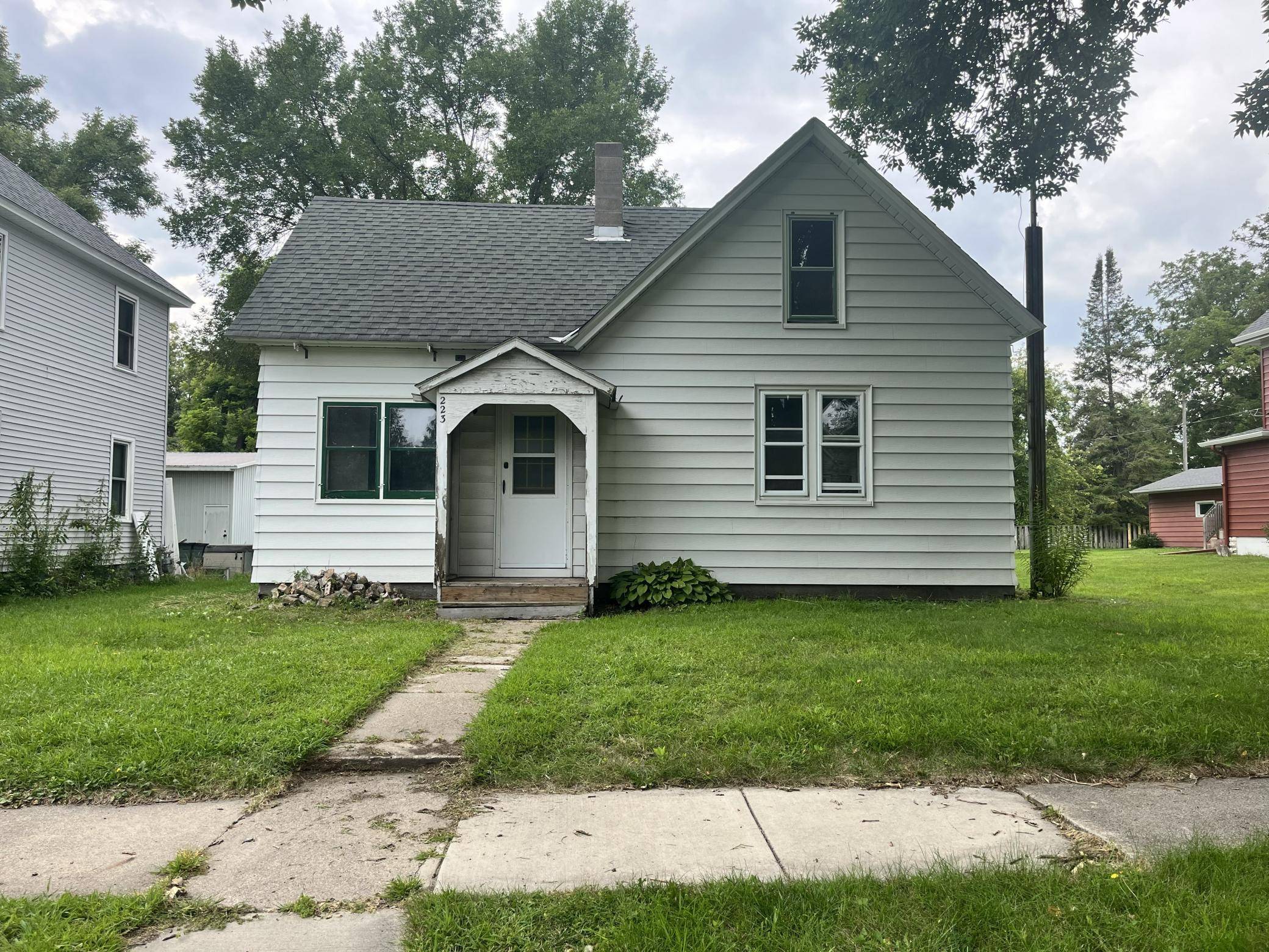 223 1st ST SE, Clara City, MN 56222