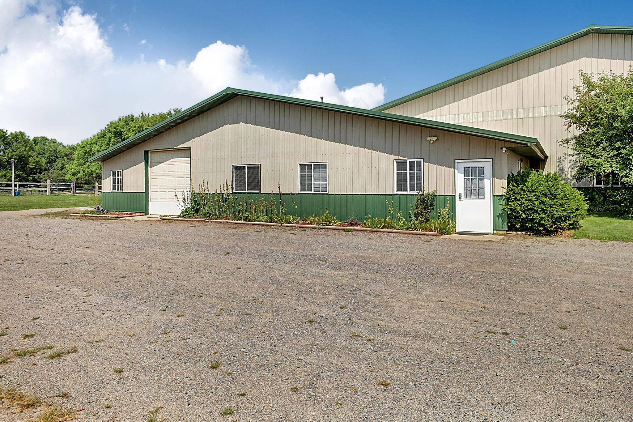 31572 Collegeville RD, Saint Joseph, MN 56374